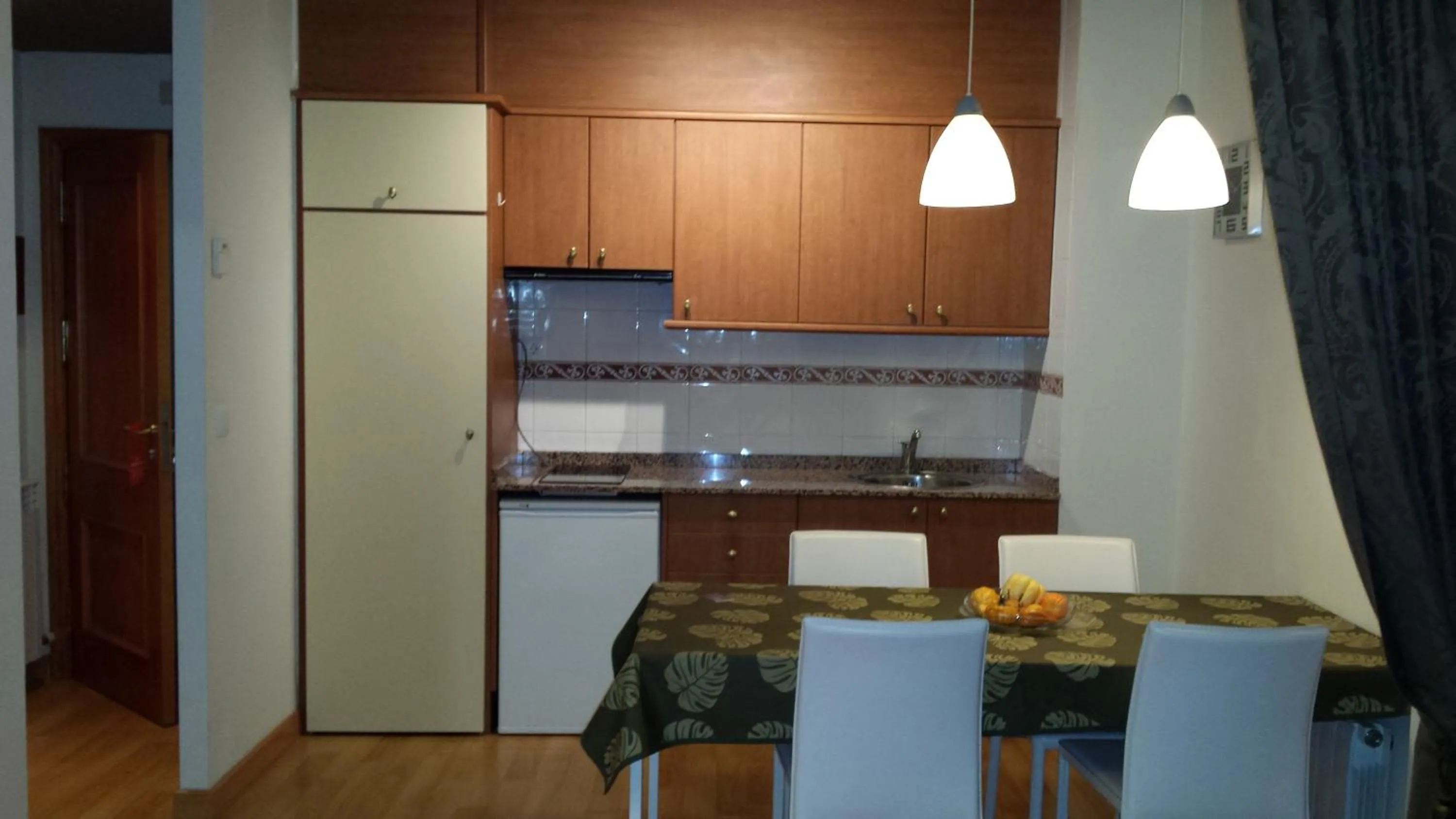 Kitchen or kitchenette in Eth Palai