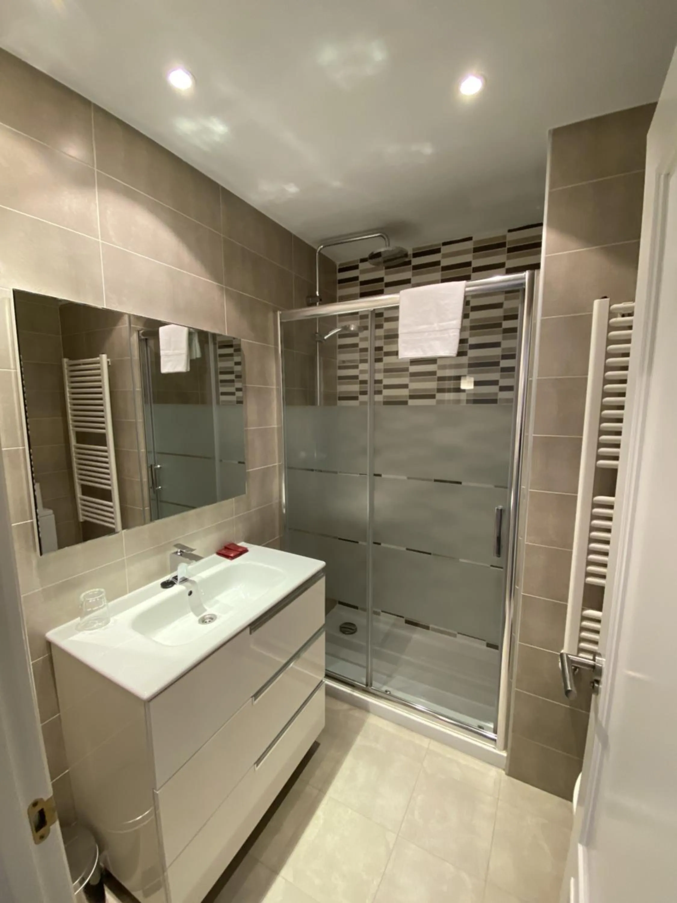 Bathroom in Eth Palai