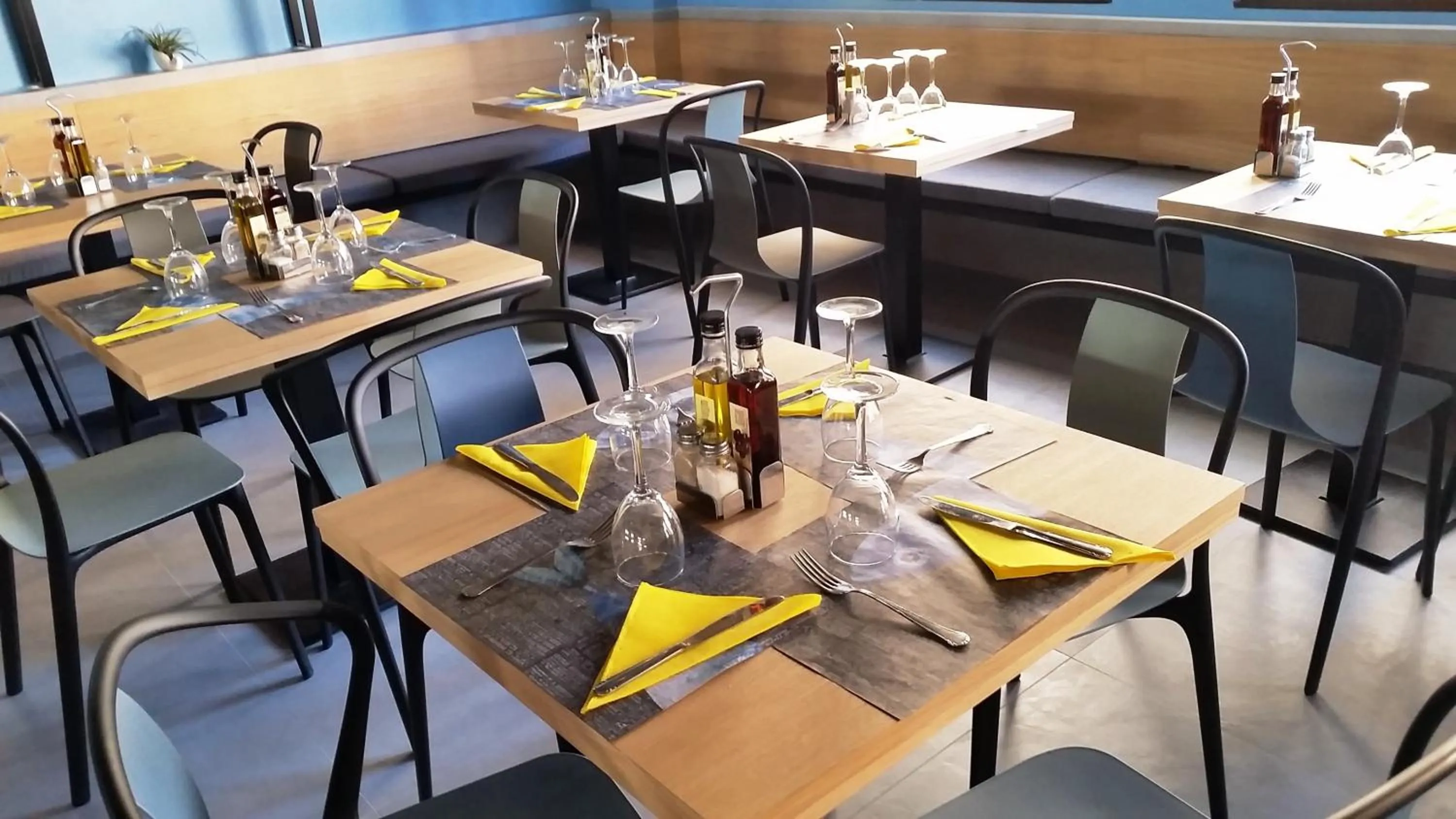 Restaurant/places to eat in La Cabaña