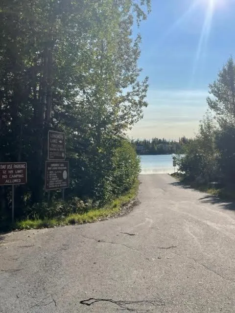 Alaska Lake + Lodge at Longmere