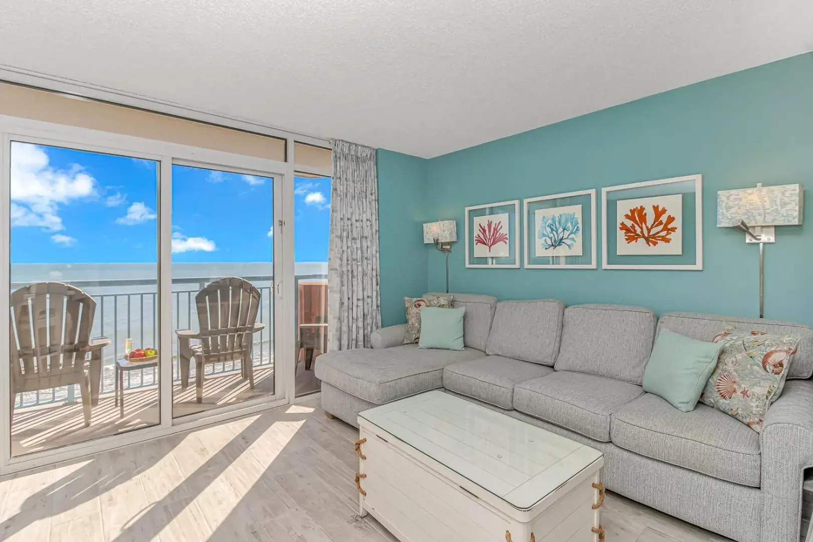 Vacation Home in Immaculate! Beautifully Renovated Oceanfront 1 Bedroom Suite - Sleeps 6! - Roxanne Towers Unit 804 Vacation Home in Immaculate! Beautifully Renovated Oceanfront 1 Bedroom Suite - Sleeps 6! - Roxanne Towers Unit 804