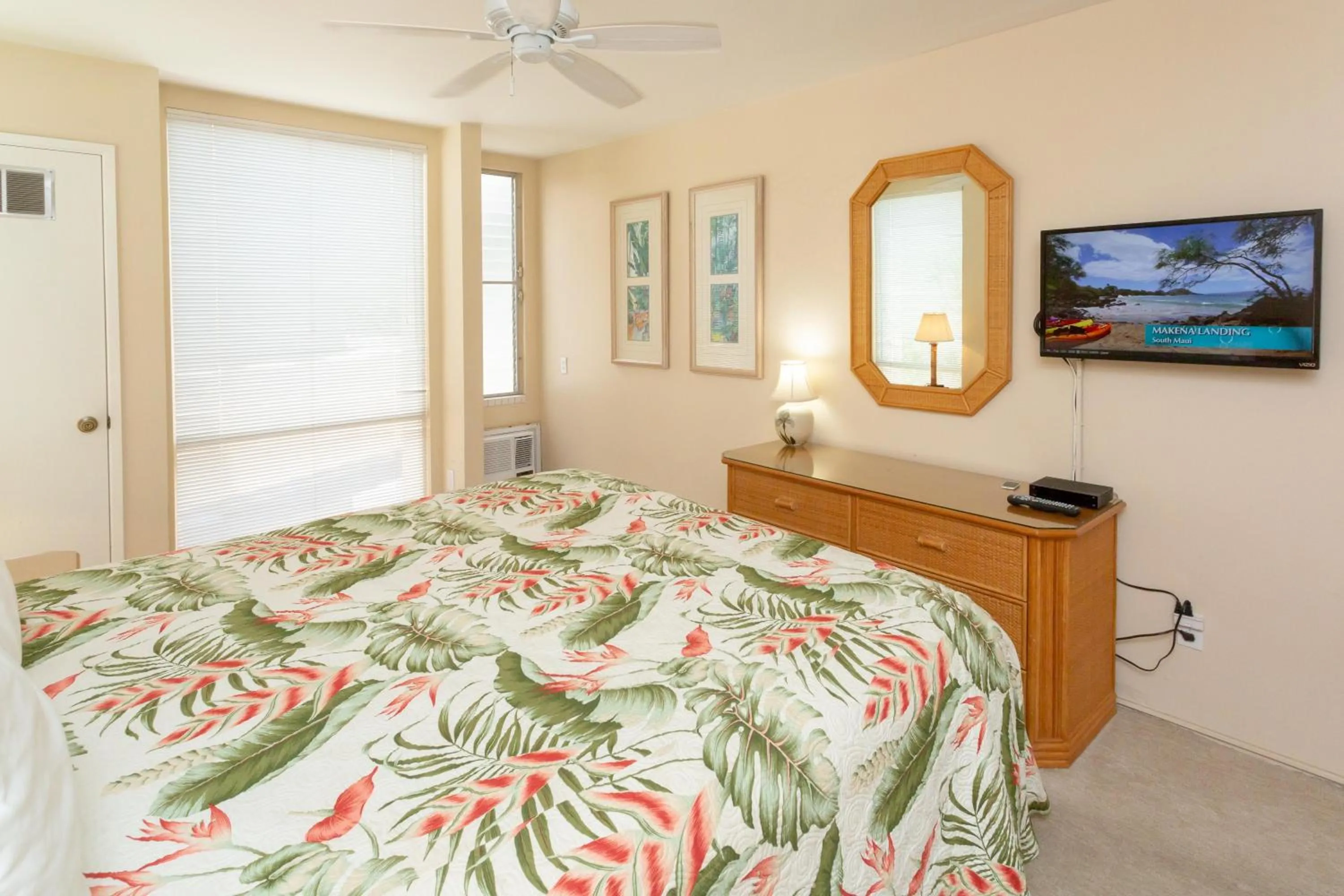 Bed in Hale Kamaole 213