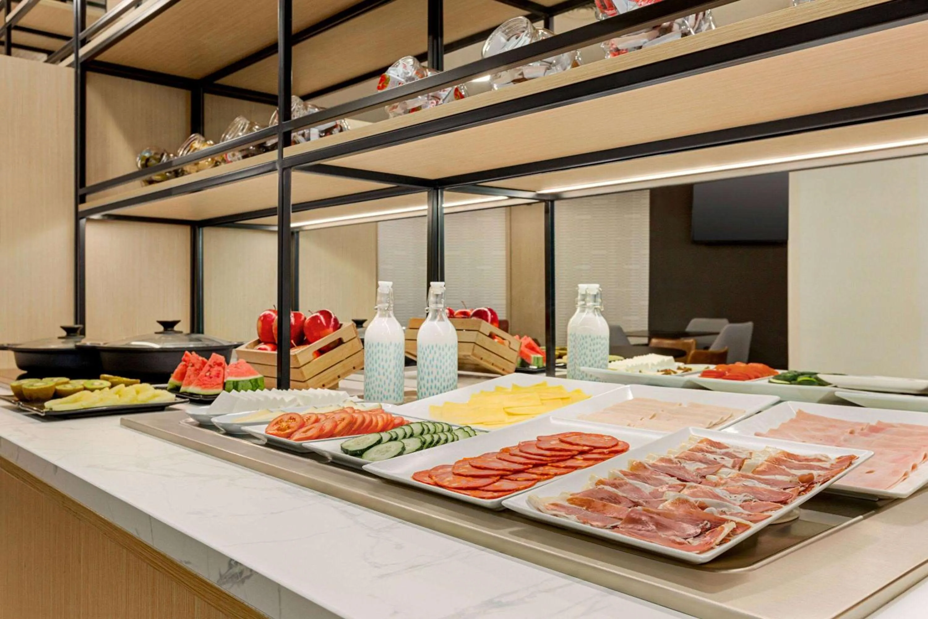 Restaurant/places to eat in Ramada by Wyndham Madrid Tres Cantos