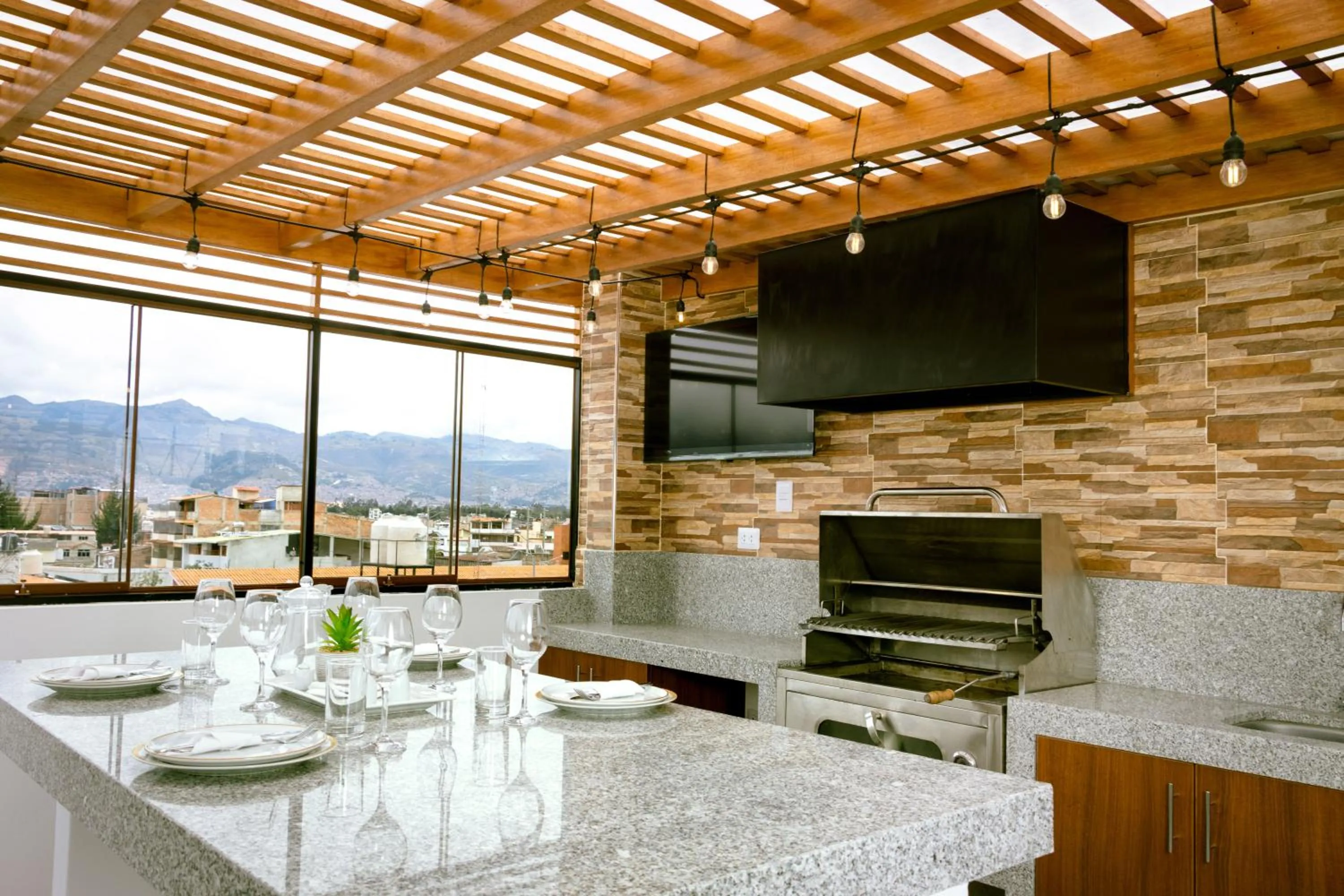 Kitchen or kitchenette in Baños del Inca Premium Hotel