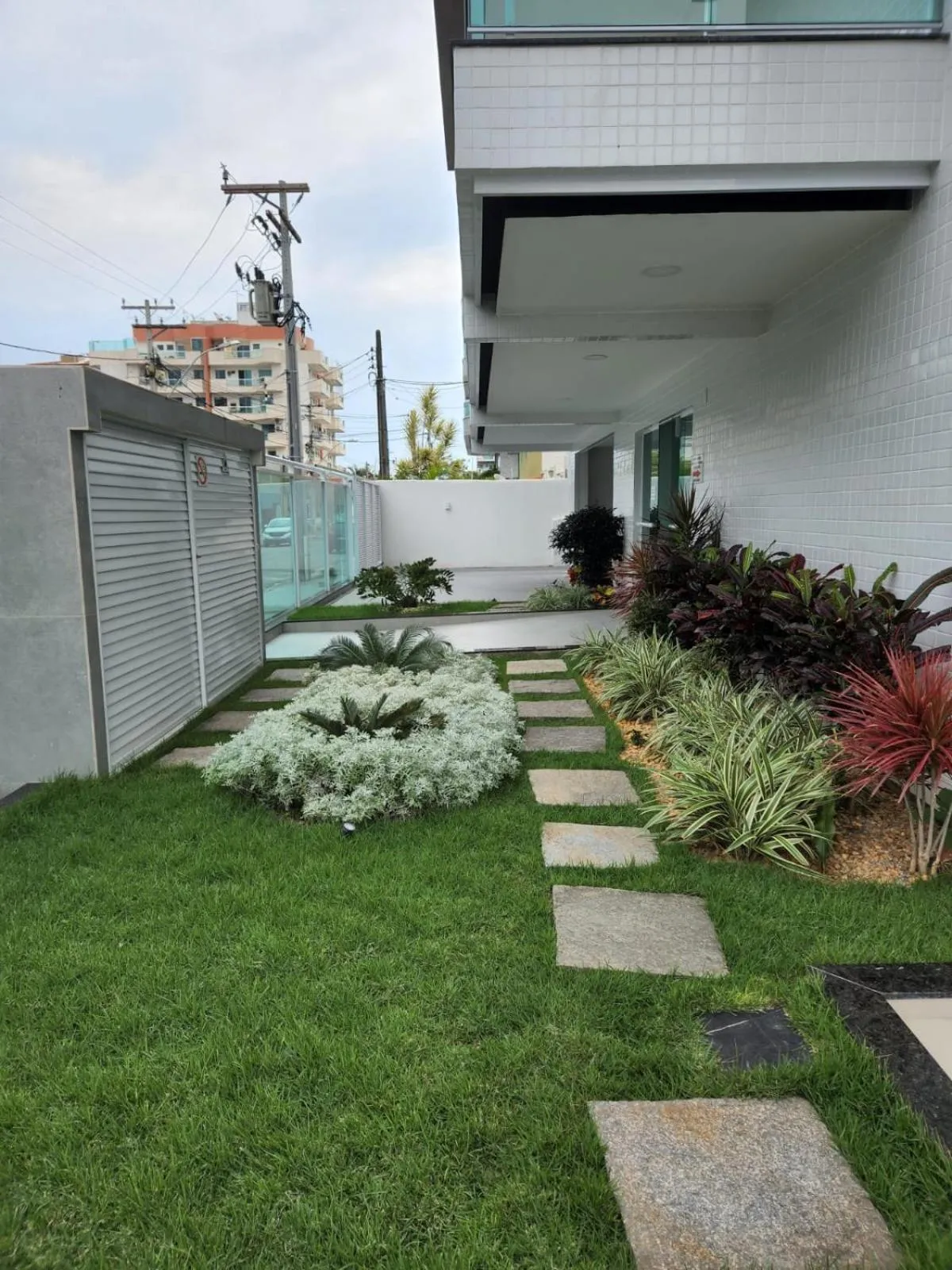 Apartamento com Garagem Cabo Frio