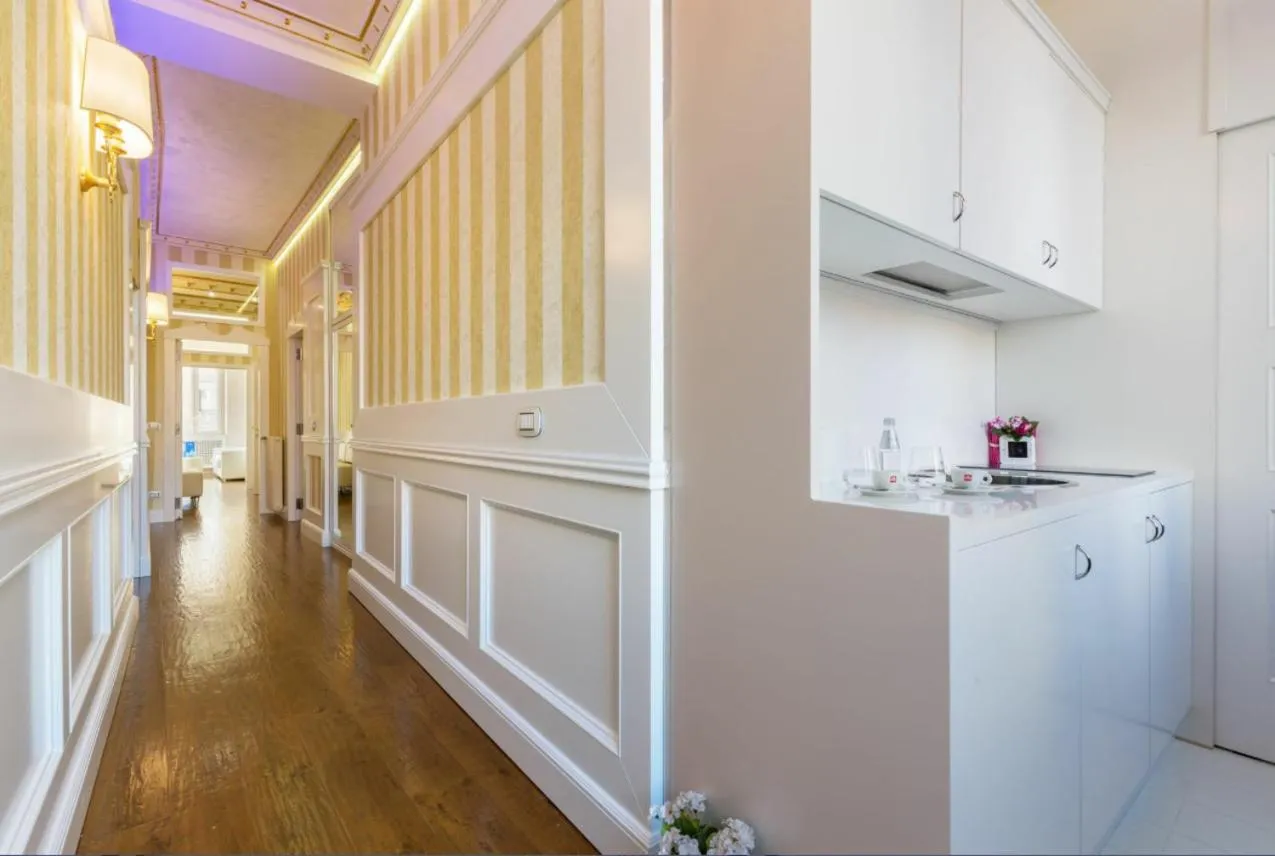 stove in Piazza Venezia Luxury Suite