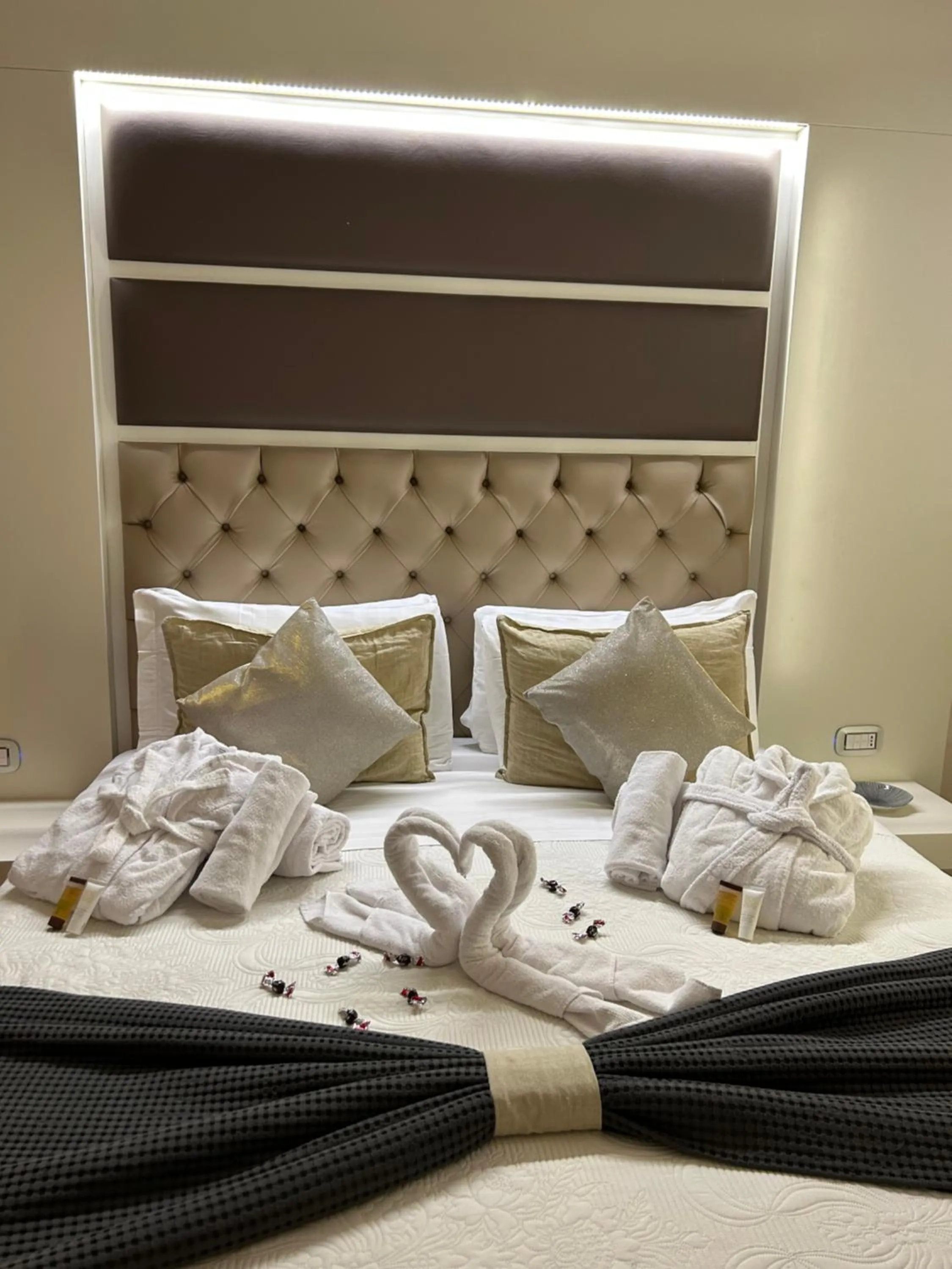 View (from property/room), Bed in Piazza Venezia Luxury Suite