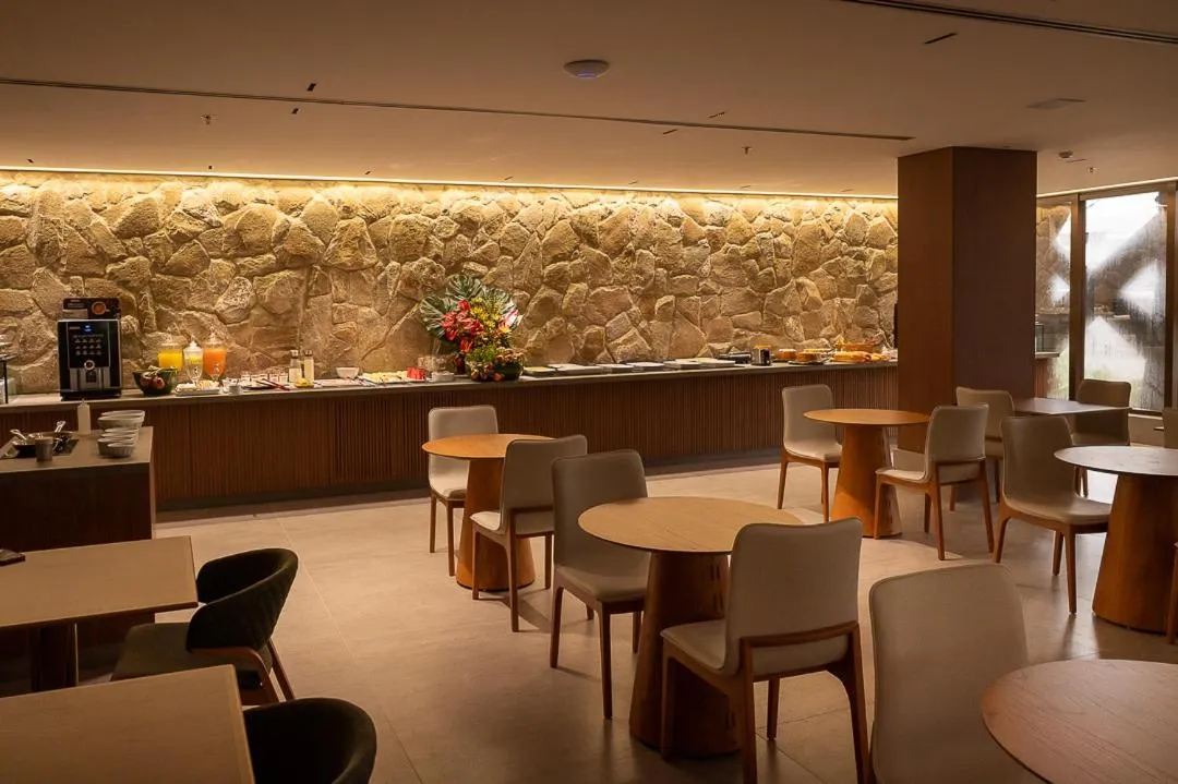 Restaurant/places to eat in Amazon Aeroporto Hotel