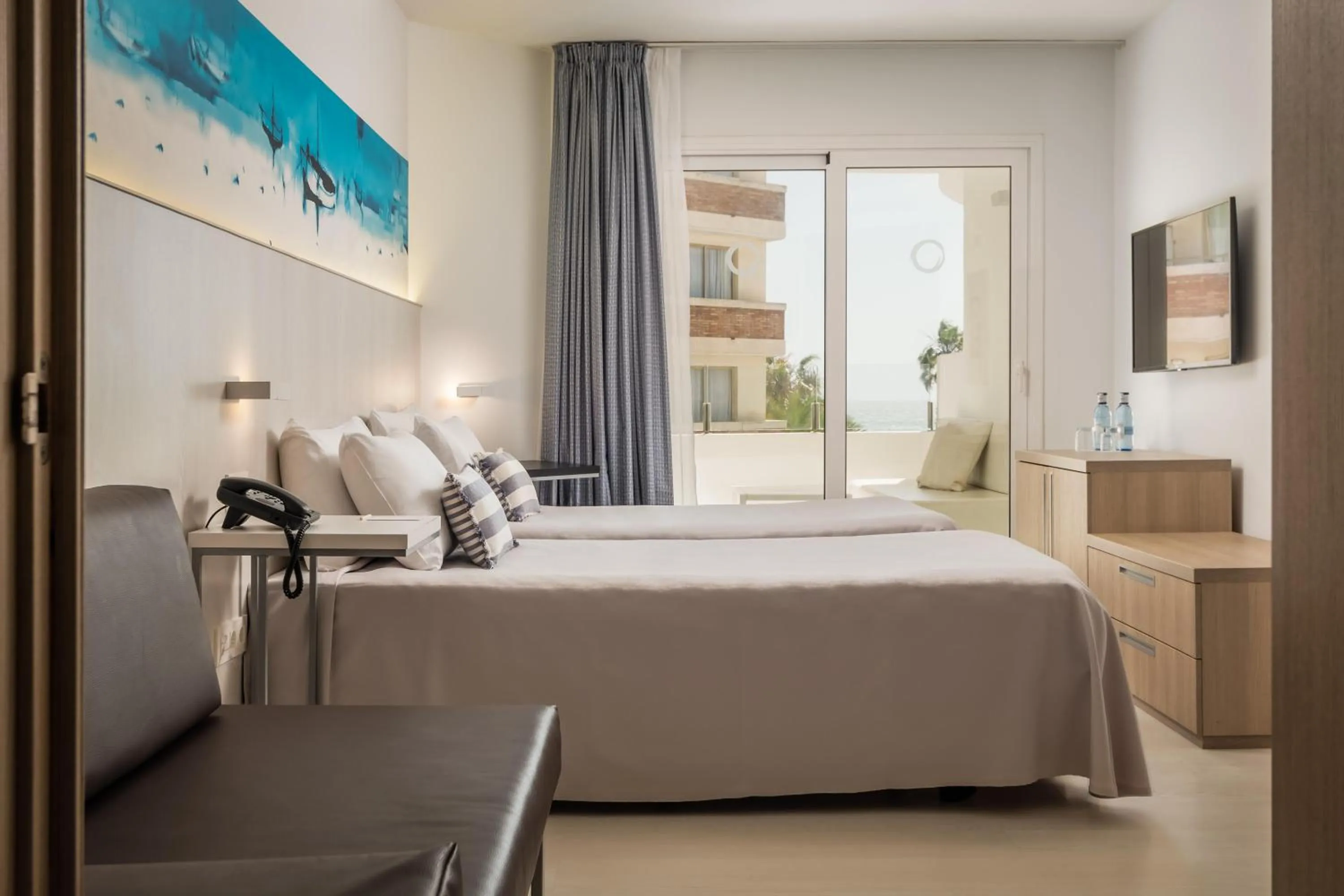 Photo of the whole room, Bed in ALEGRIA Mar Mediterrania 4 Sup Adults Only