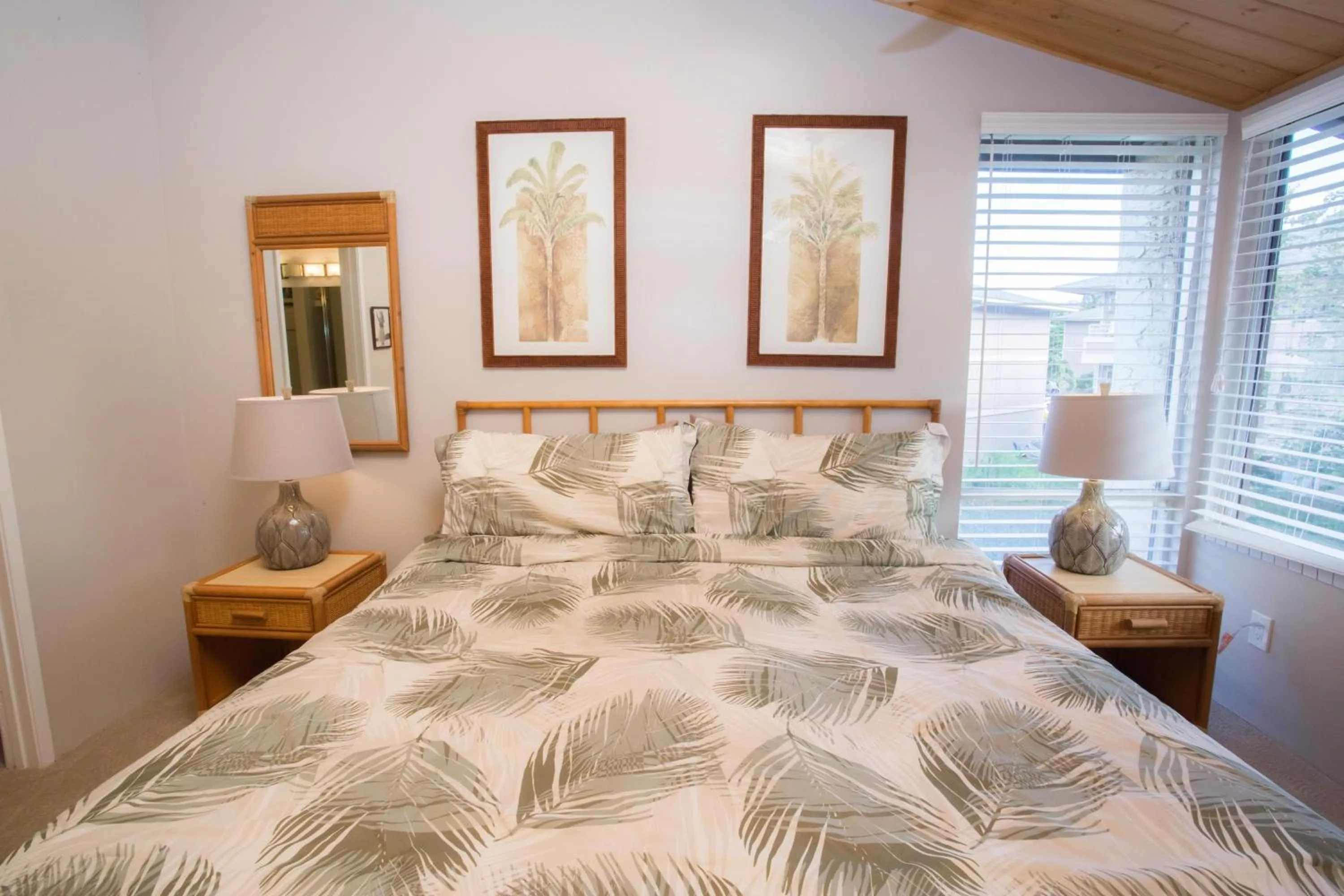 Bed in Hale Kamaole 245