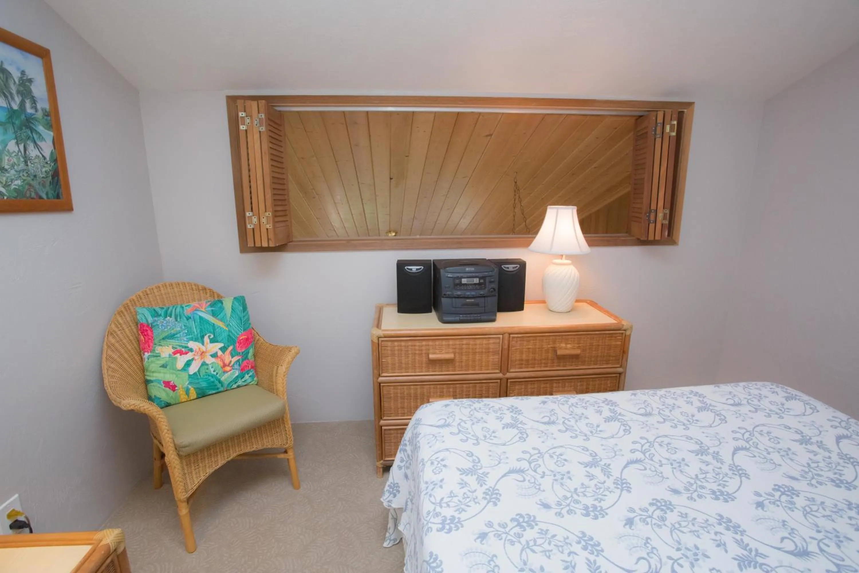 Bed in Hale Kamaole 245