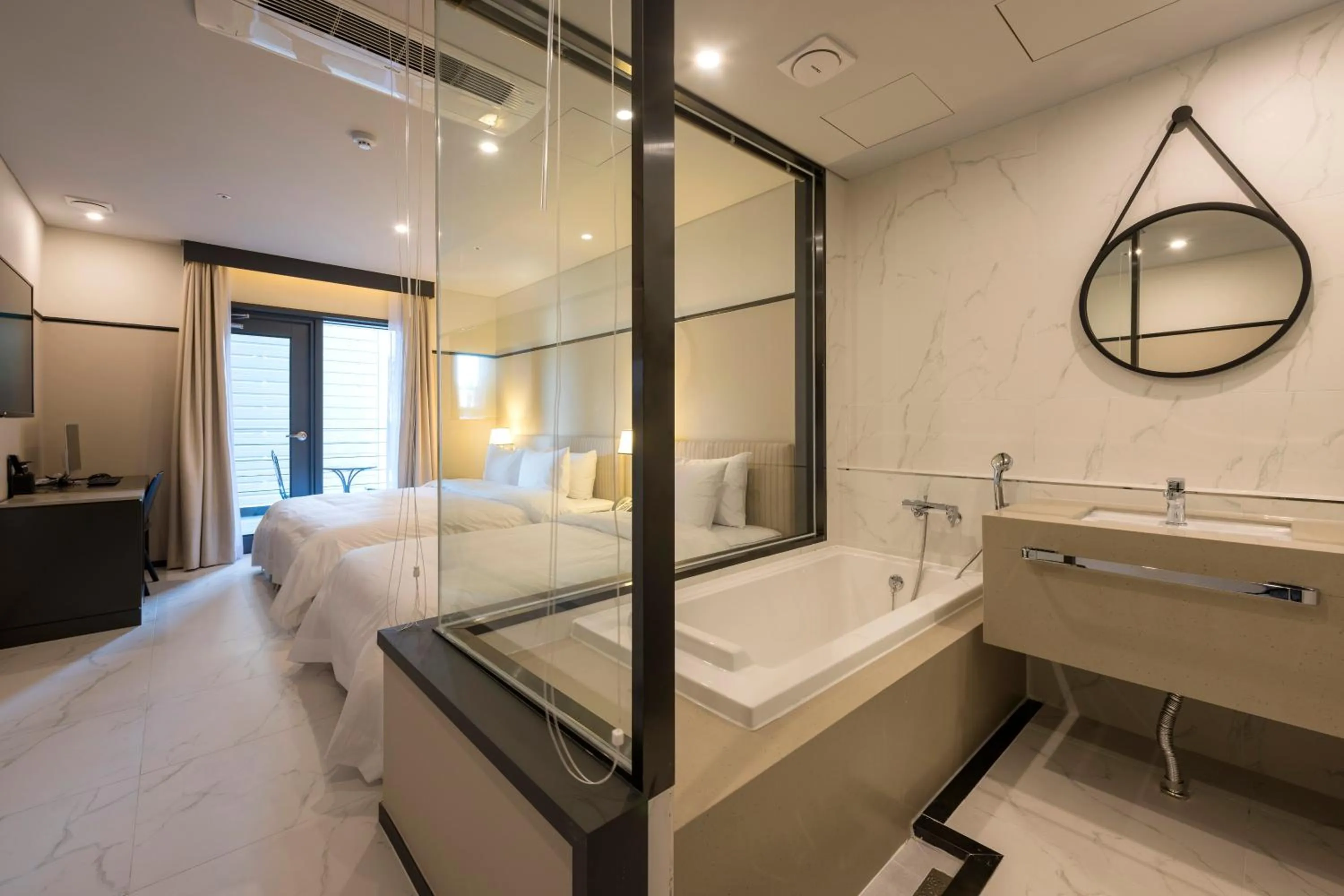 Bed in Browndot hotel Guseo