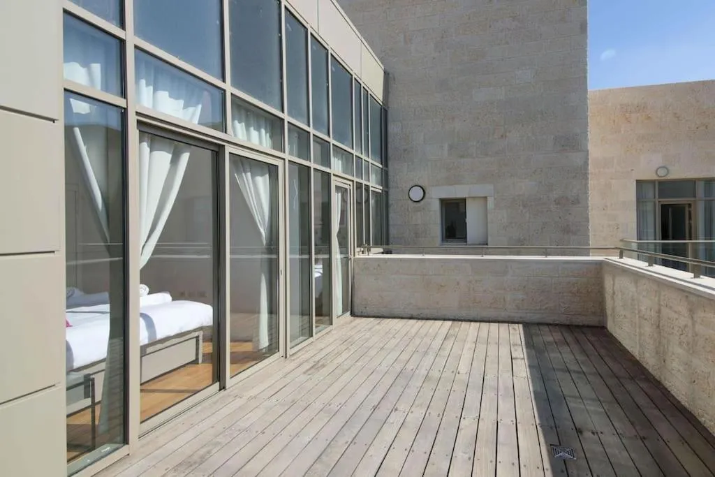 The Penthouse Of Haneviim court