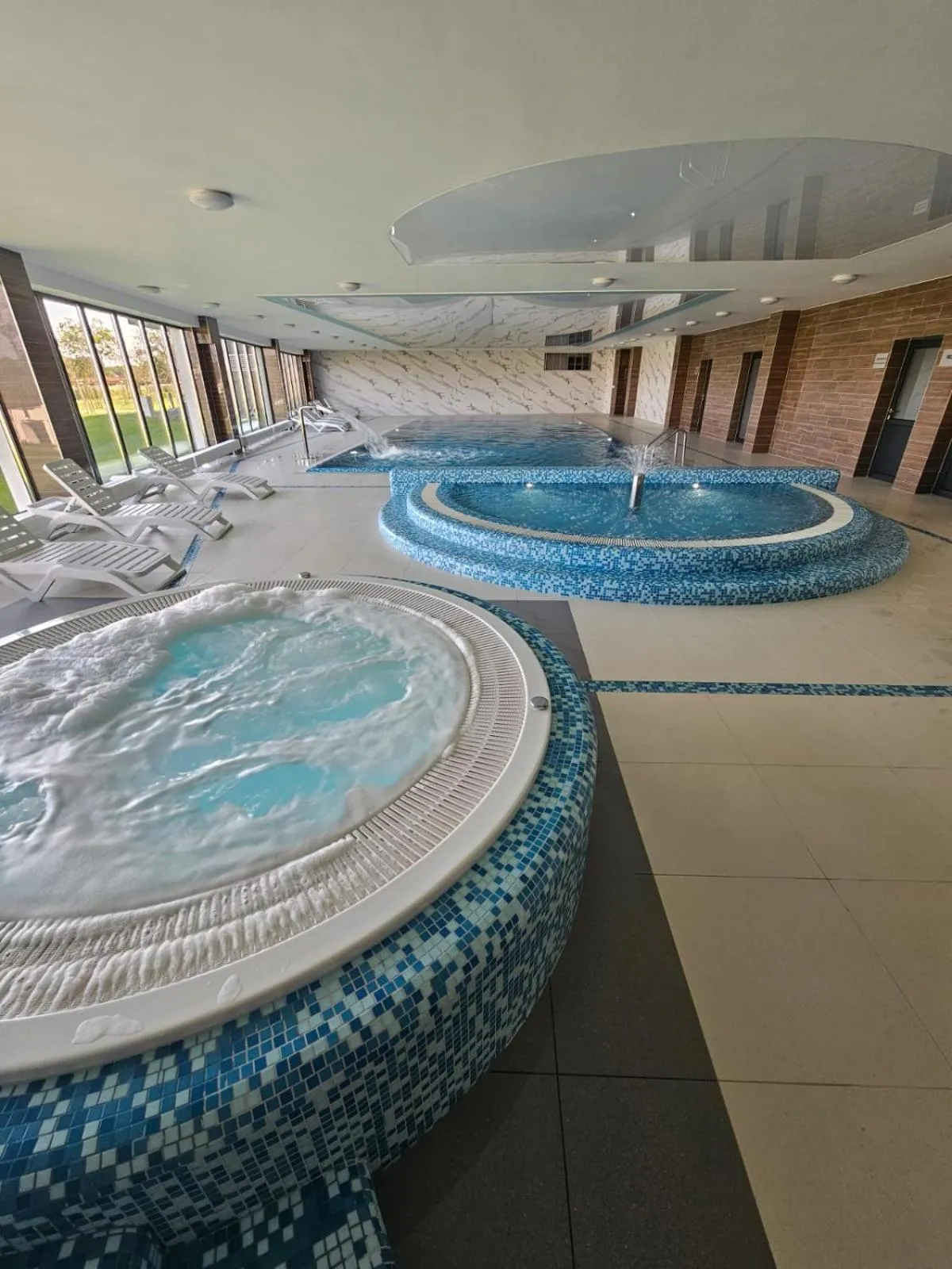 Apartament ODNOWA z widokiem na morze, basen i jacuzzi