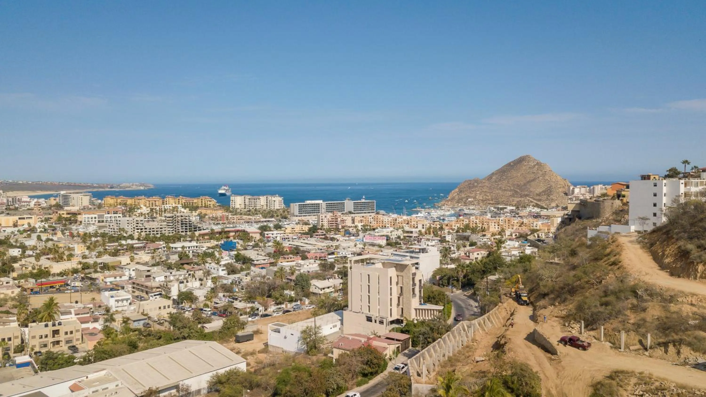 Property building in Pedregal Towers