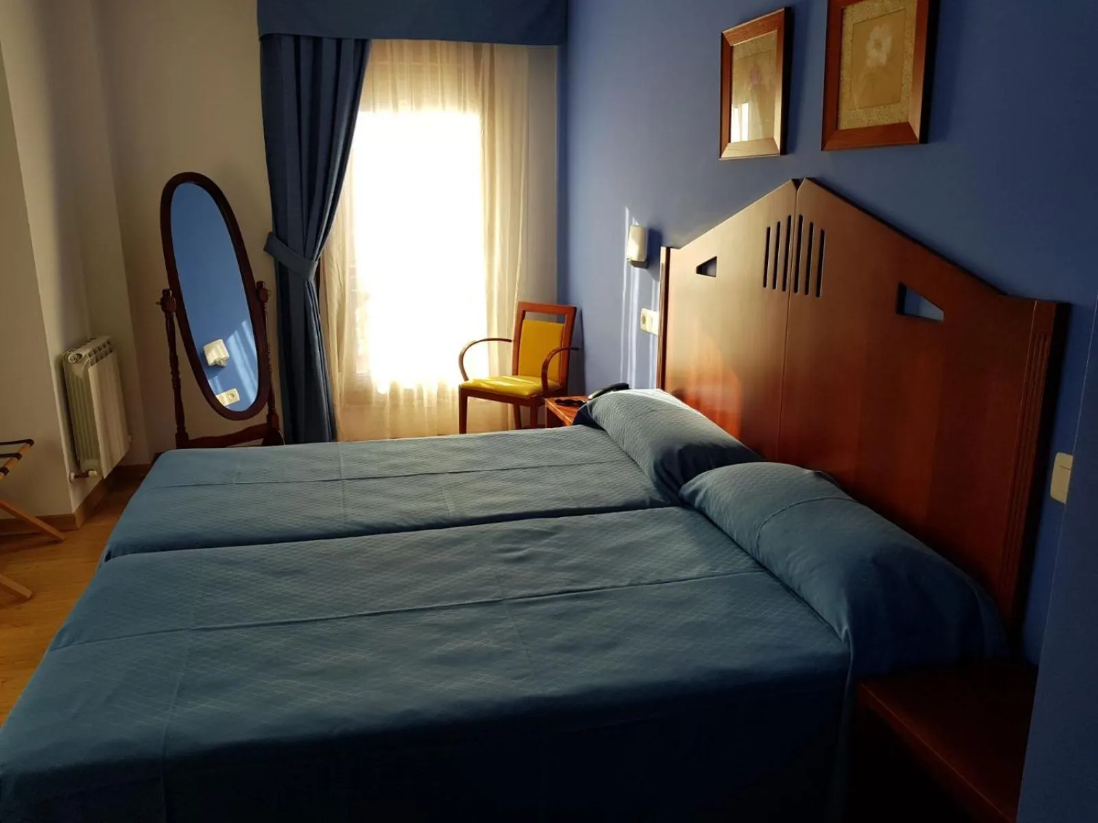 Photo of the whole room, Bed in Hotel las Cruces