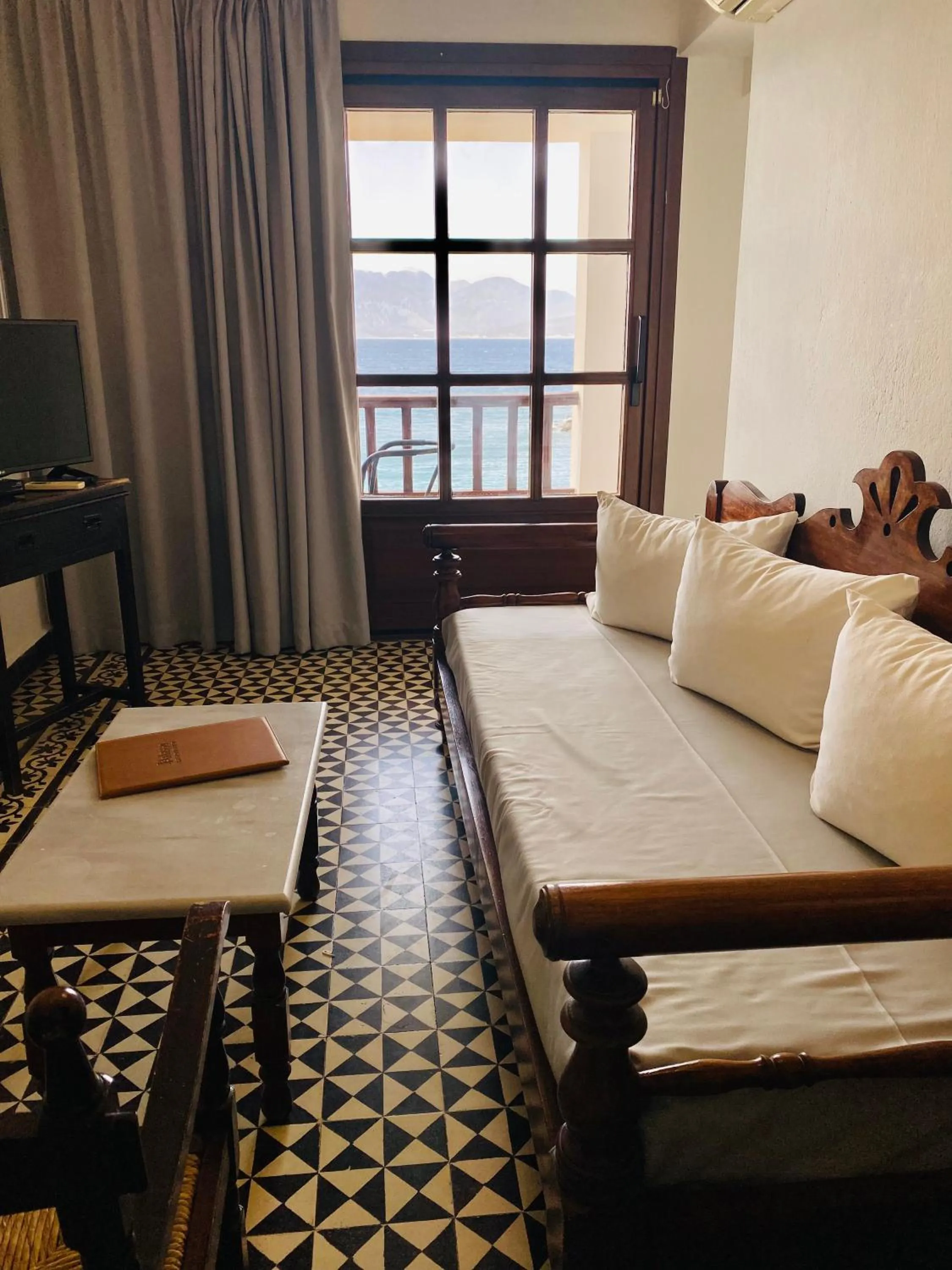 Living room, Bed in Palazzo Arhontiko Apartments