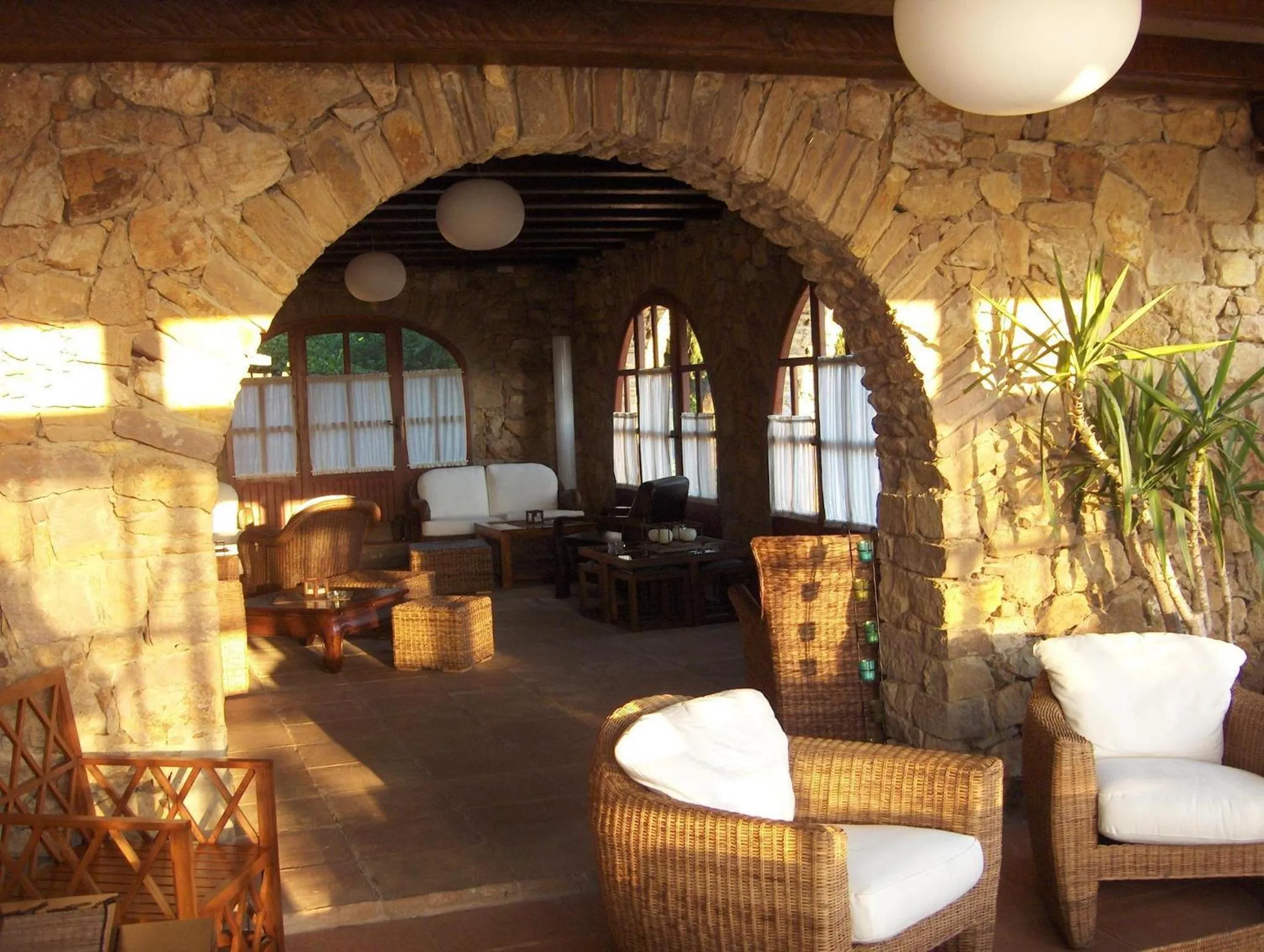 Patio in Hotel Galena Mas Comangau