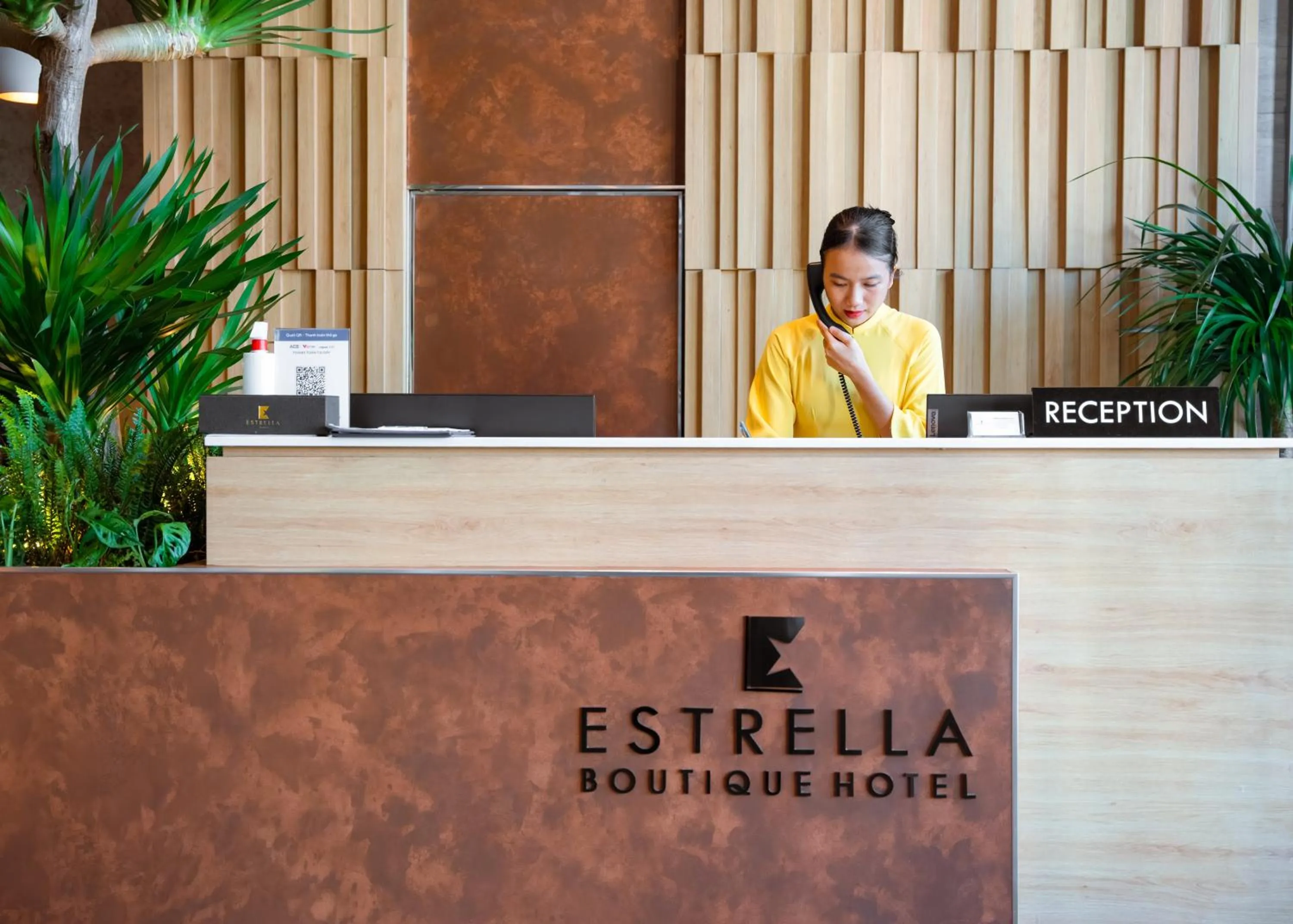 Lobby or reception in Estrella Boutique Hotel