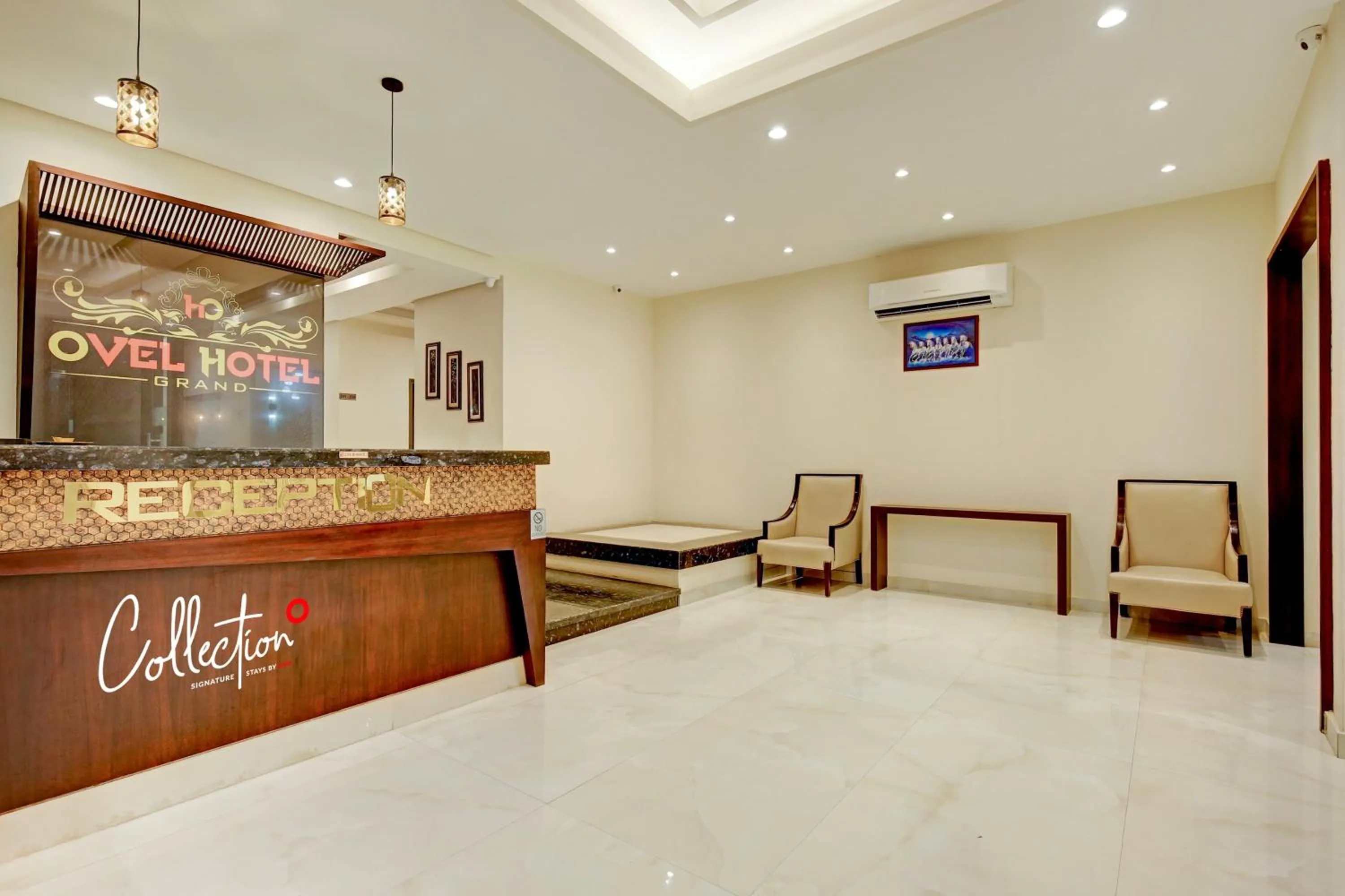 Lobby or reception in Collection O Ovel Hotel Grand