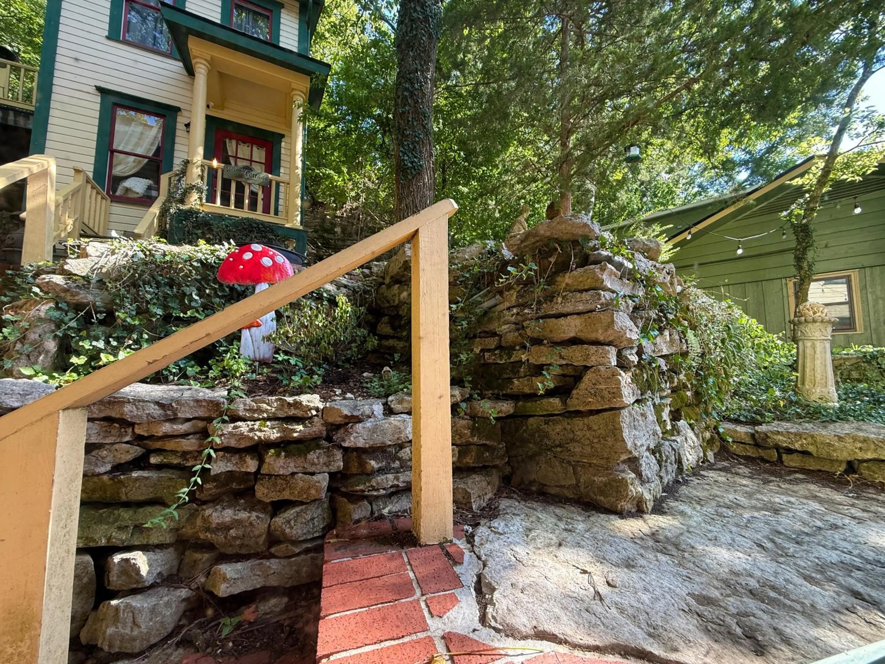 The 1883 Peabody House Bed & Breakfast