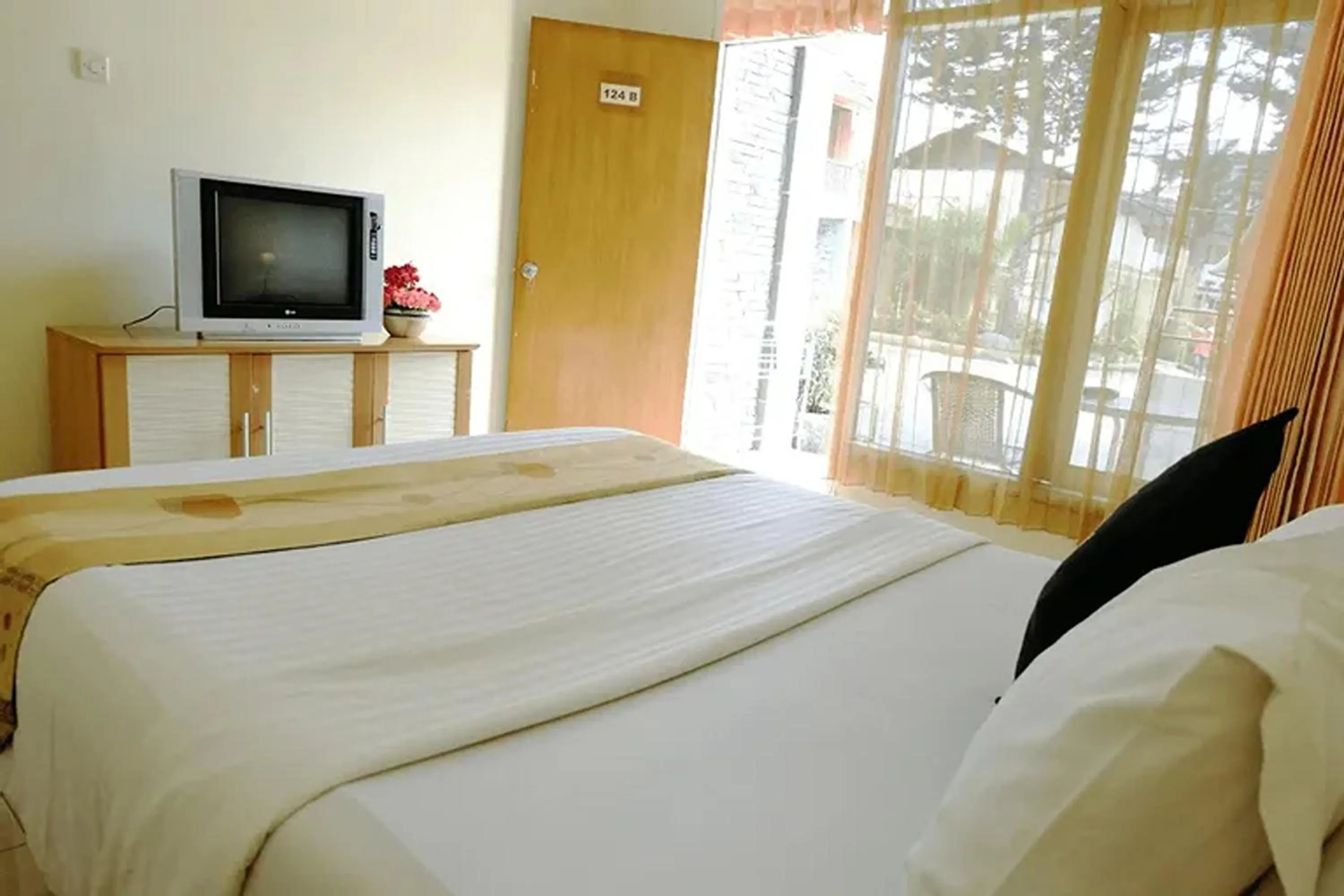 Bedroom, Bed in Hotel Pesona Ciwidey