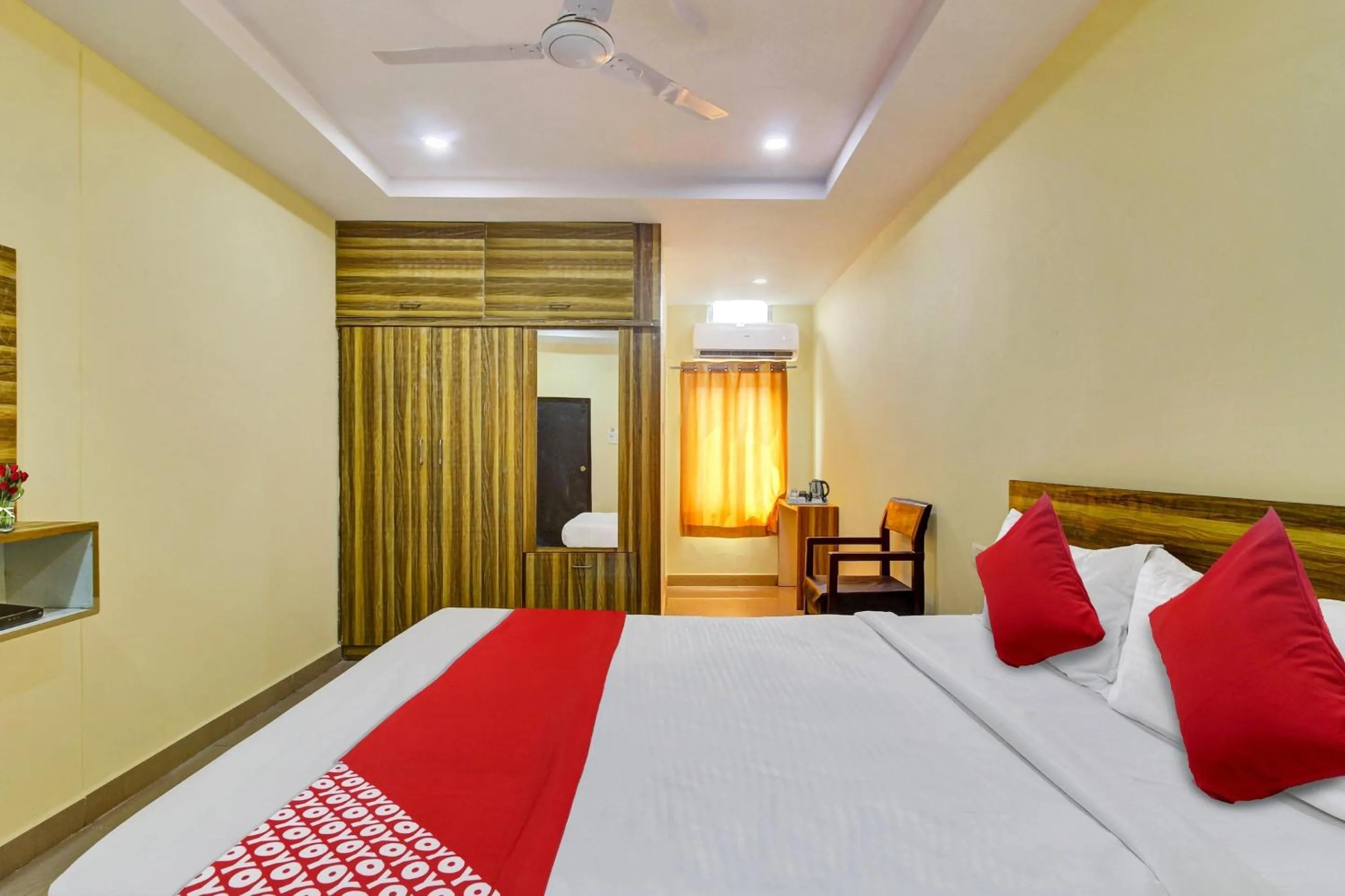 Bedroom, Bed in Hotel O Srinika Grand NEAR Shamshabad Airport