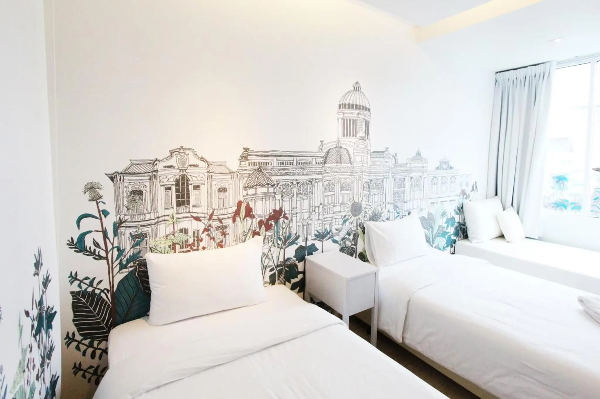 Bed in Beat Hotel Bangkok