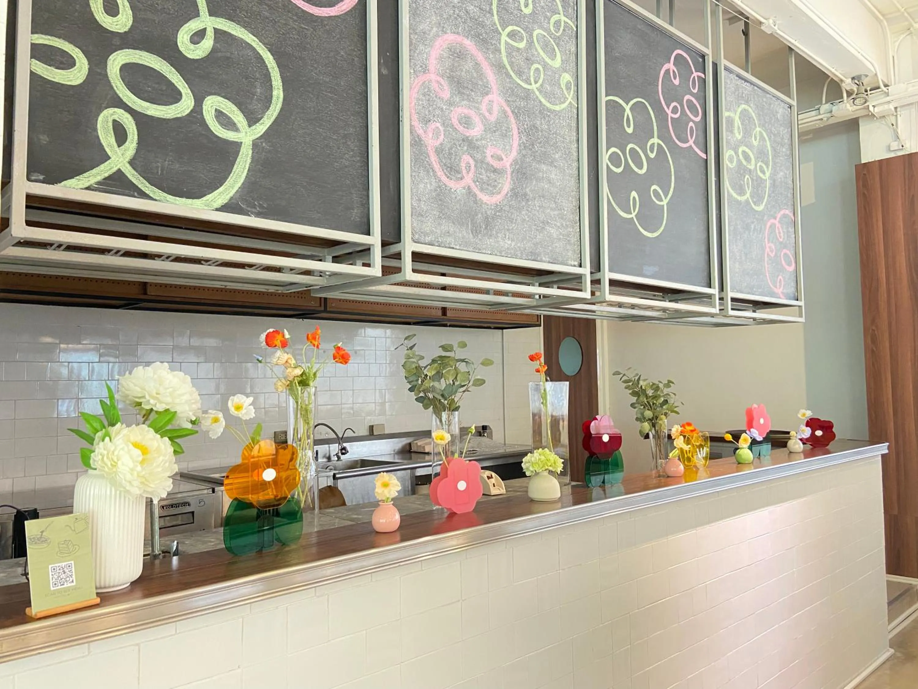 Restaurant/places to eat in Beat Hotel Bangkok