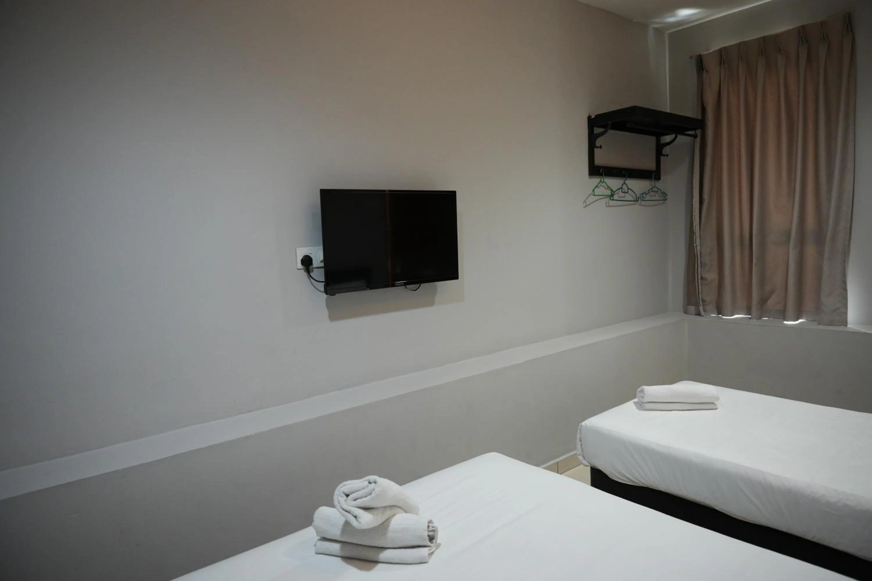 Bed in HOTEL AVATARR