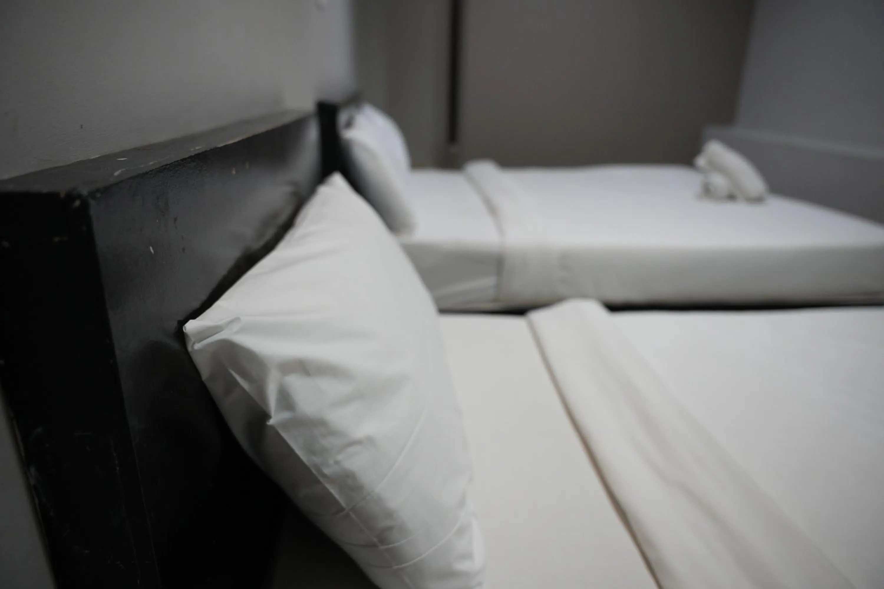 Bed in HOTEL AVATARR