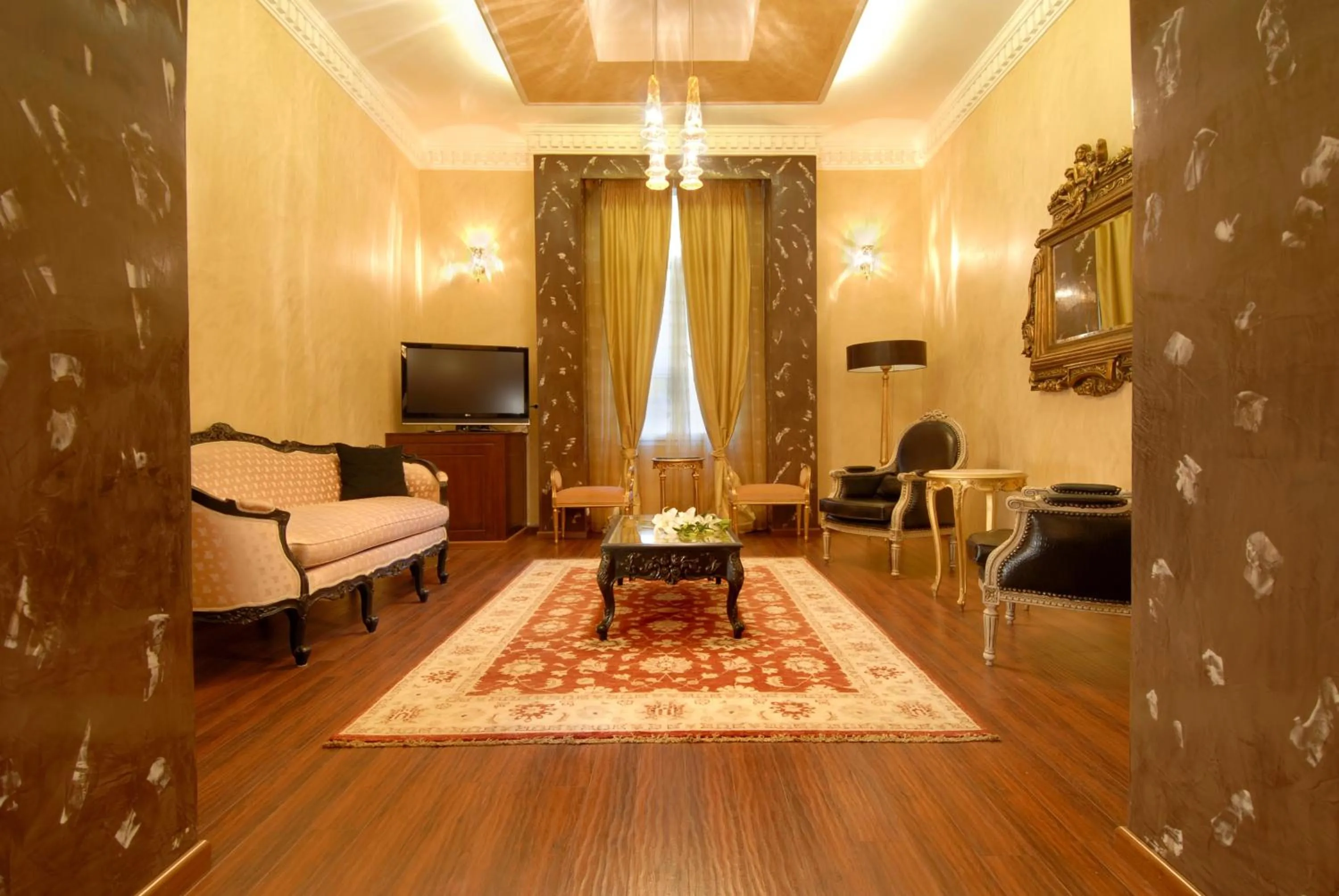 Day in Acropolis Museum Boutique Hotel