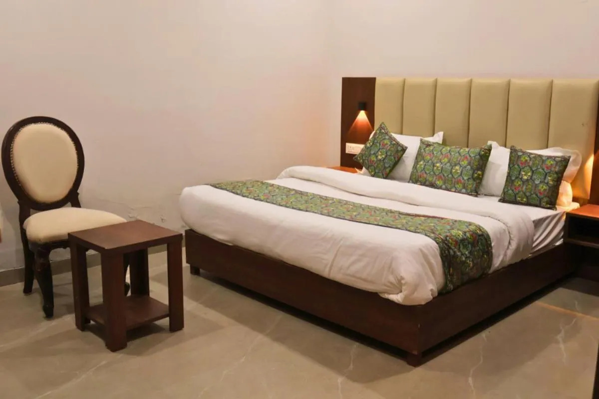 Bed in 5 States Resort