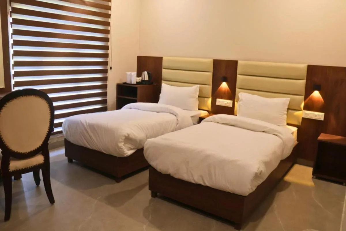 Bed in 5 States Resort