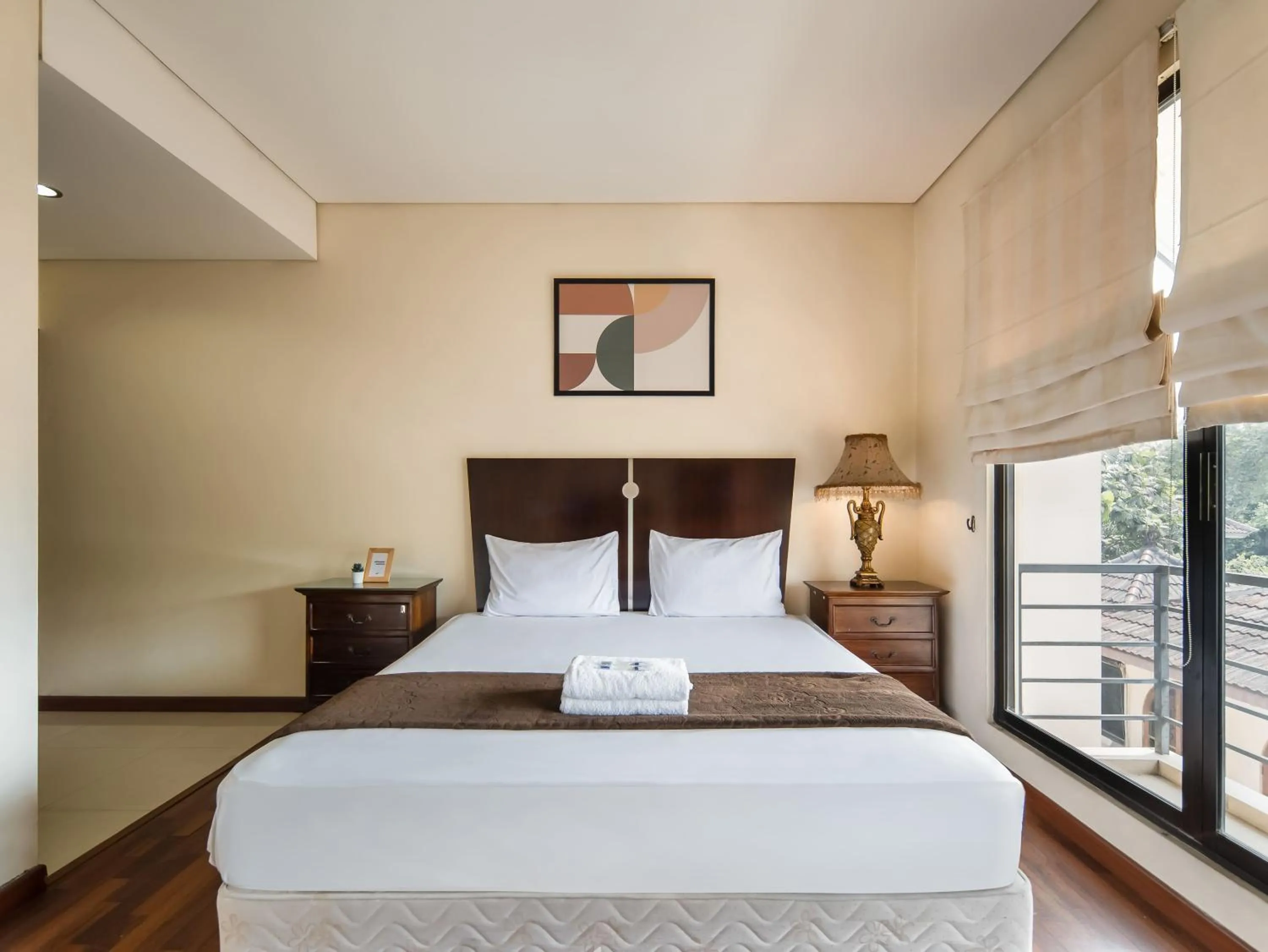 Bedroom, Bed in Cove Arimbi