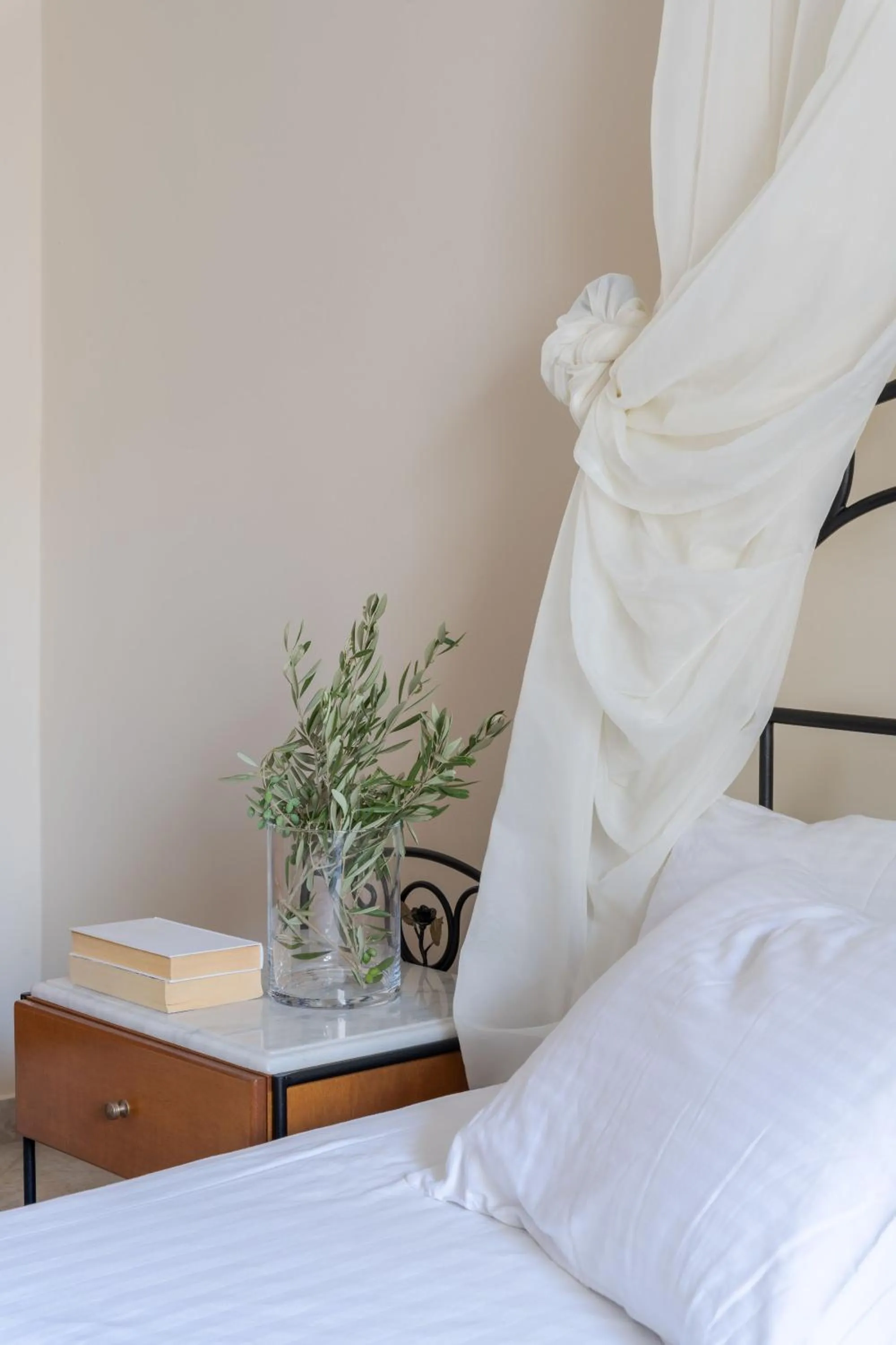 Bed in Epavlis Hotel & Spa