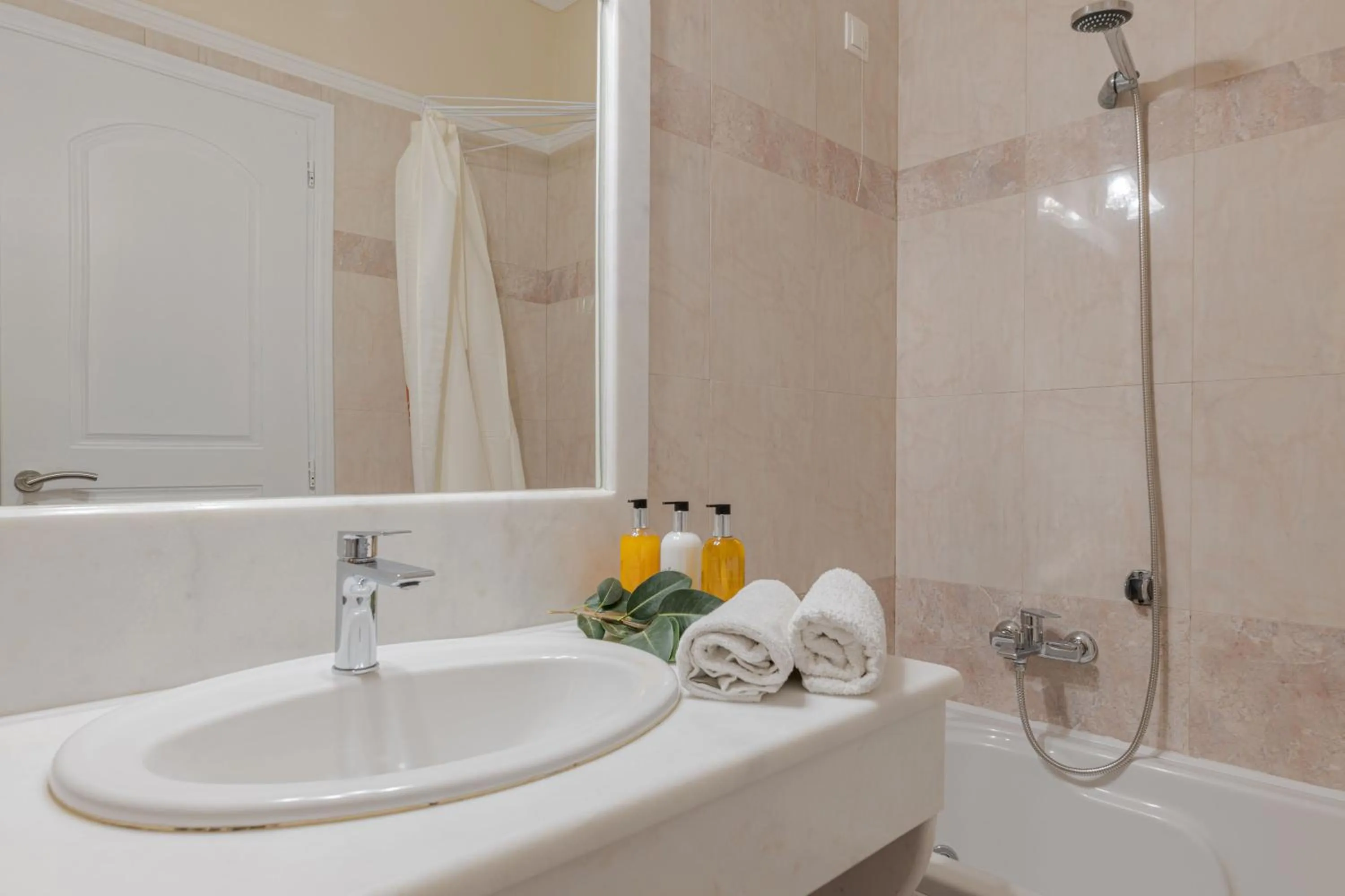 Bathroom in Epavlis Hotel & Spa