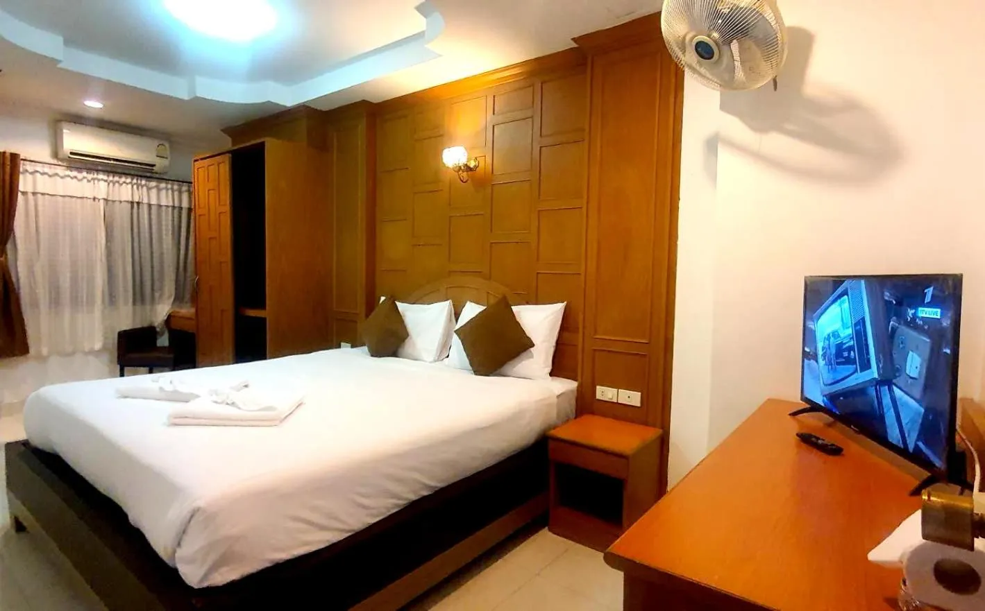 Bed in Chalita House