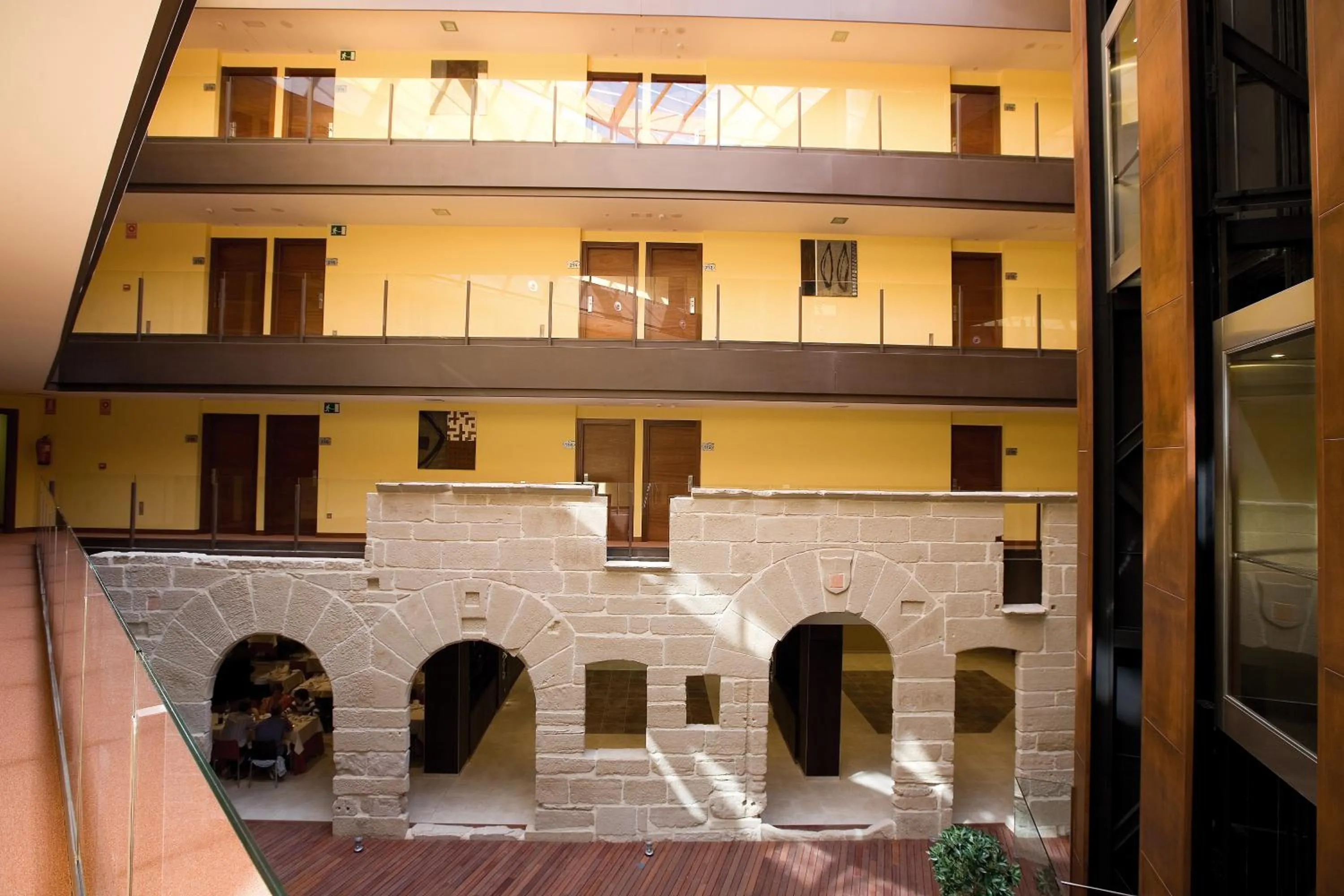 Property building in F&G Logroño