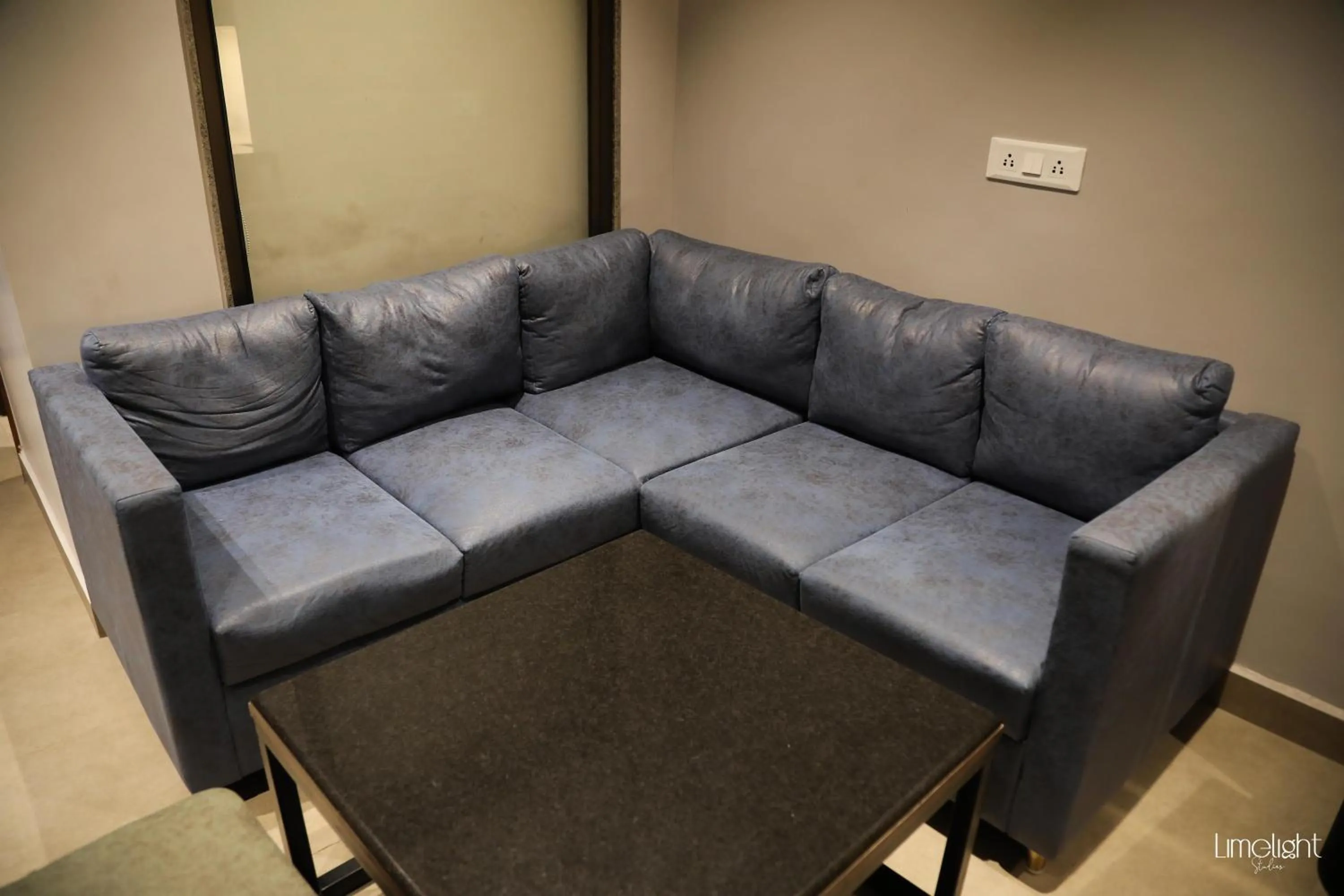 Seating area in Belvedere Suites