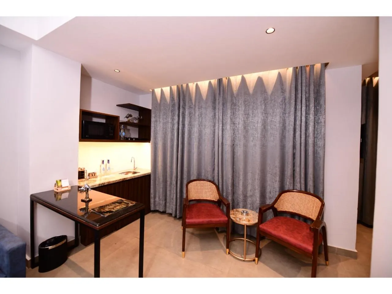 Kitchen or kitchenette in Belvedere Suites