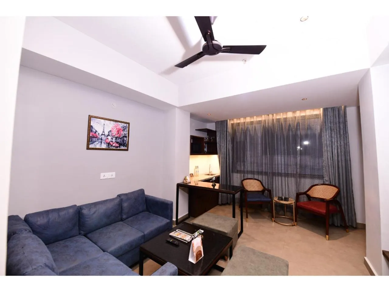 Living room in Belvedere Suites