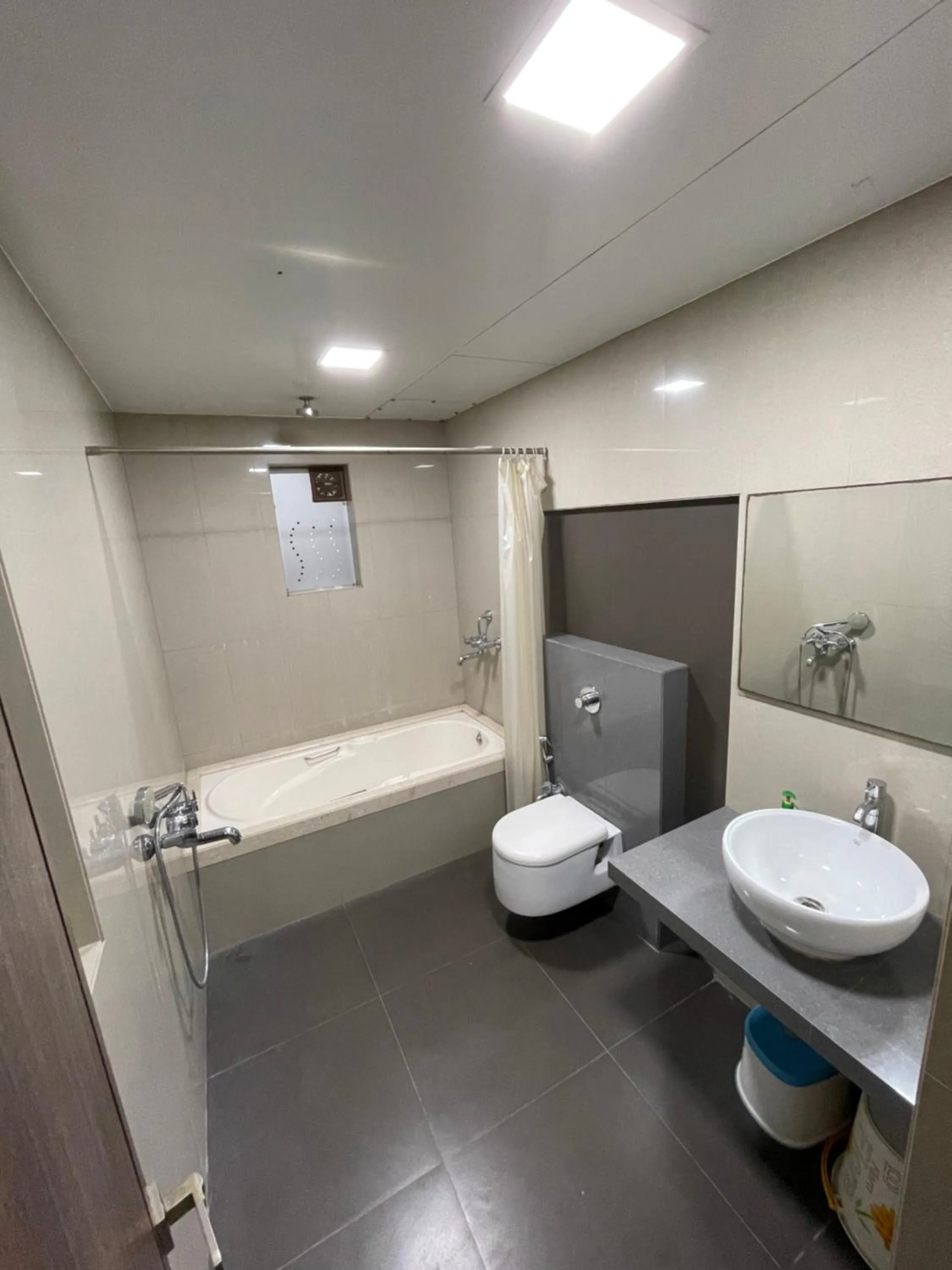 Shower in Hotel Sarovar Residency