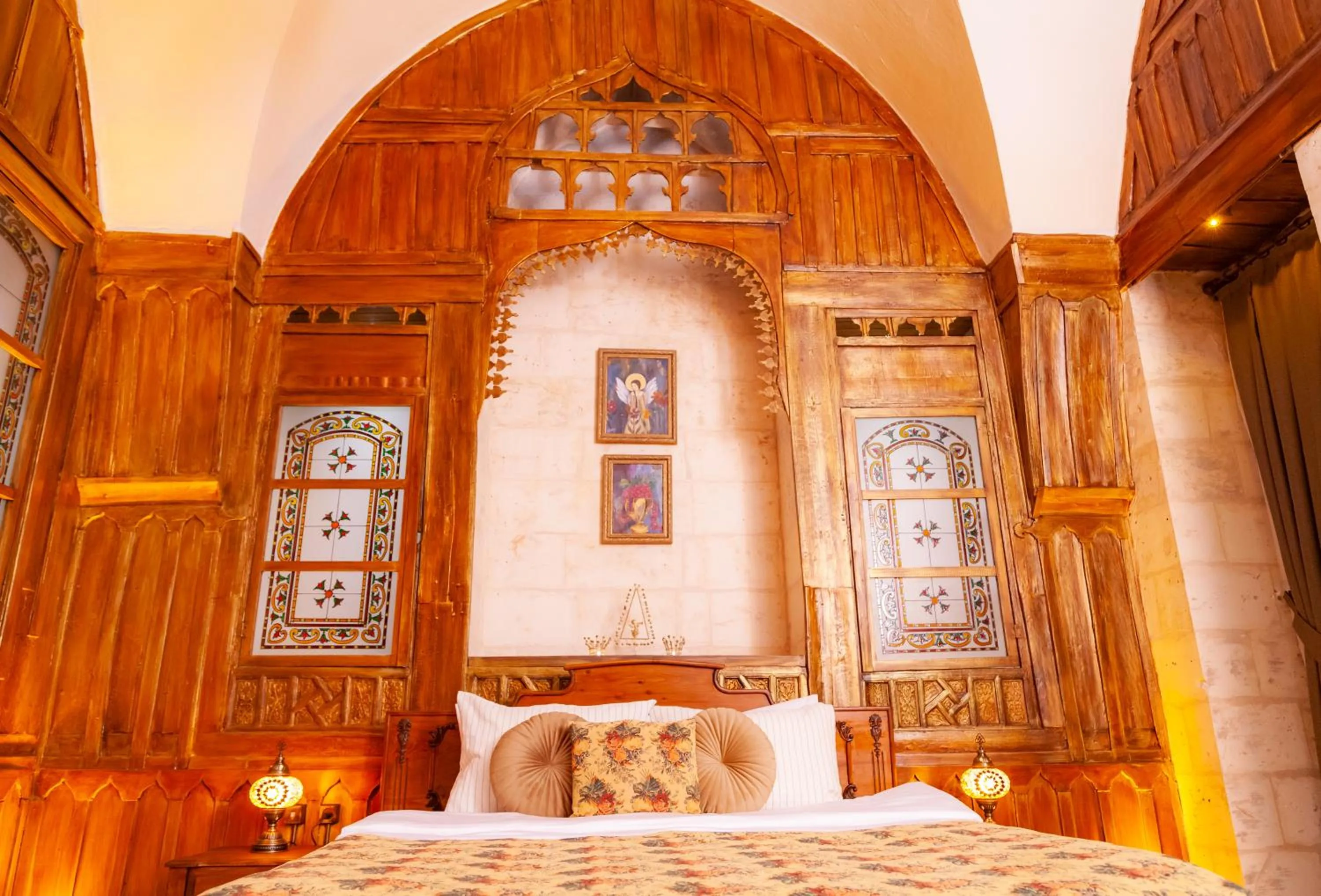 Bed in Reji Boutique Hotel