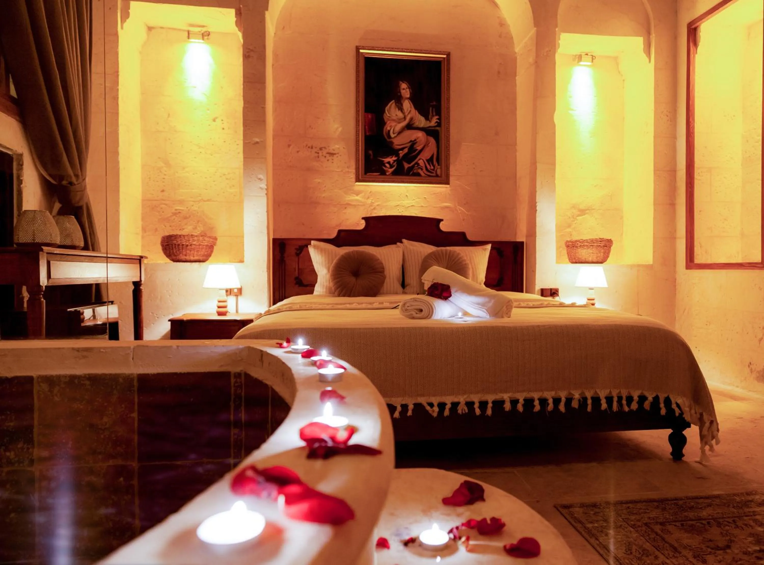 Bed in Reji Boutique Hotel