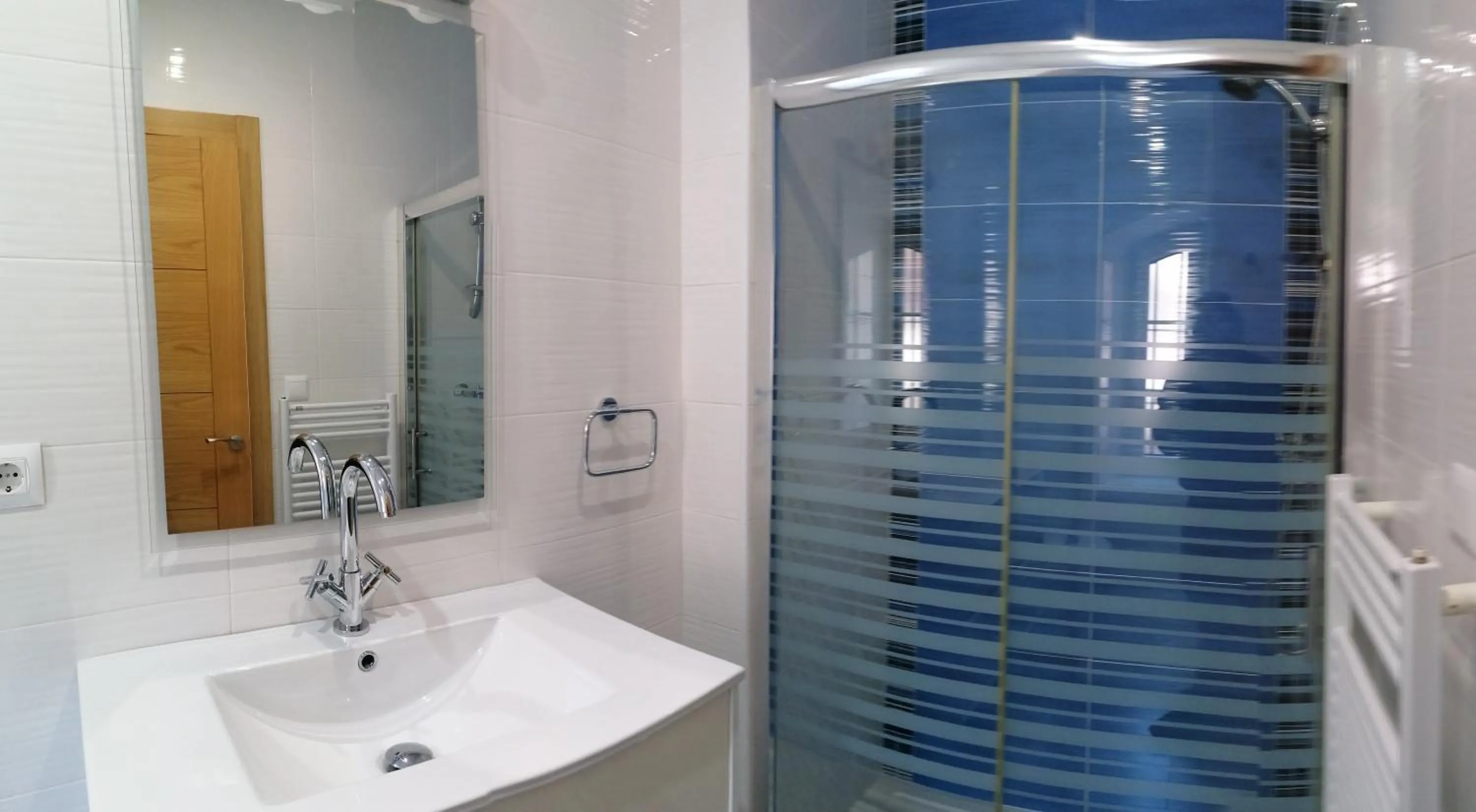 Shower in Alojamiento rural El Refugio