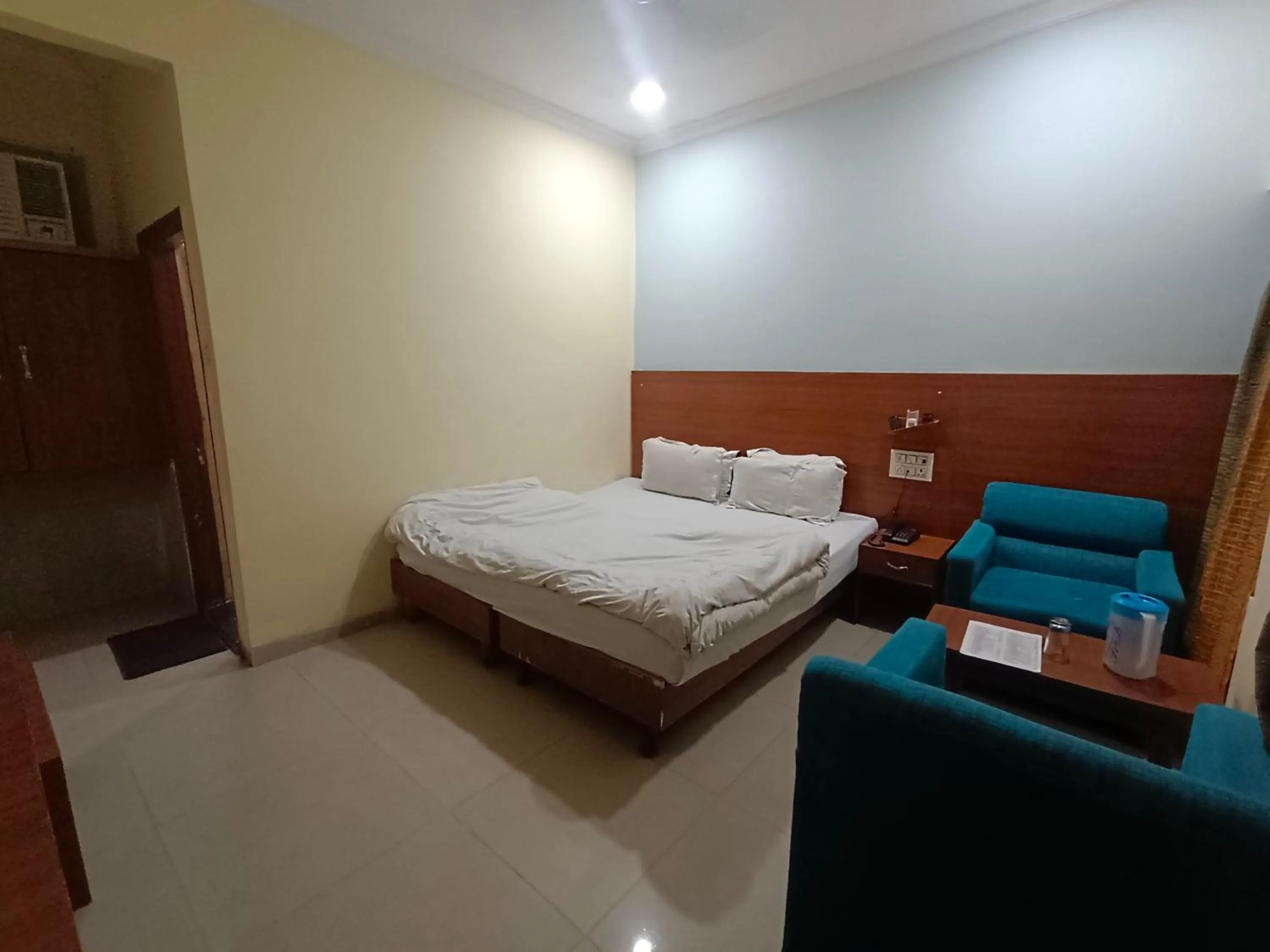 Bed in Hotel Ganga Azure@ Har Ki Pauri Road