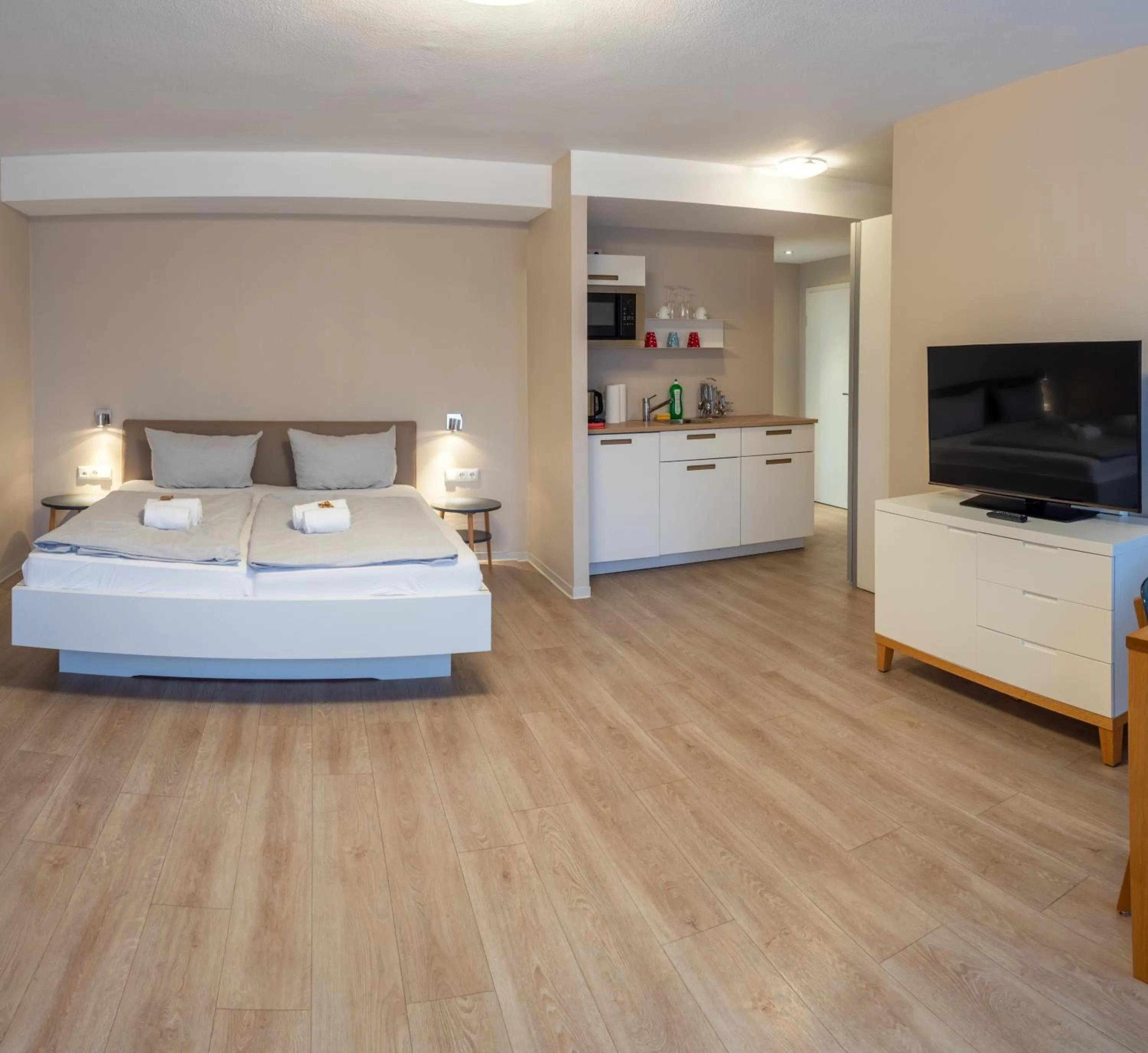 Photo of the whole room, Bed in Lieblingsplatz Hotel Seedeich