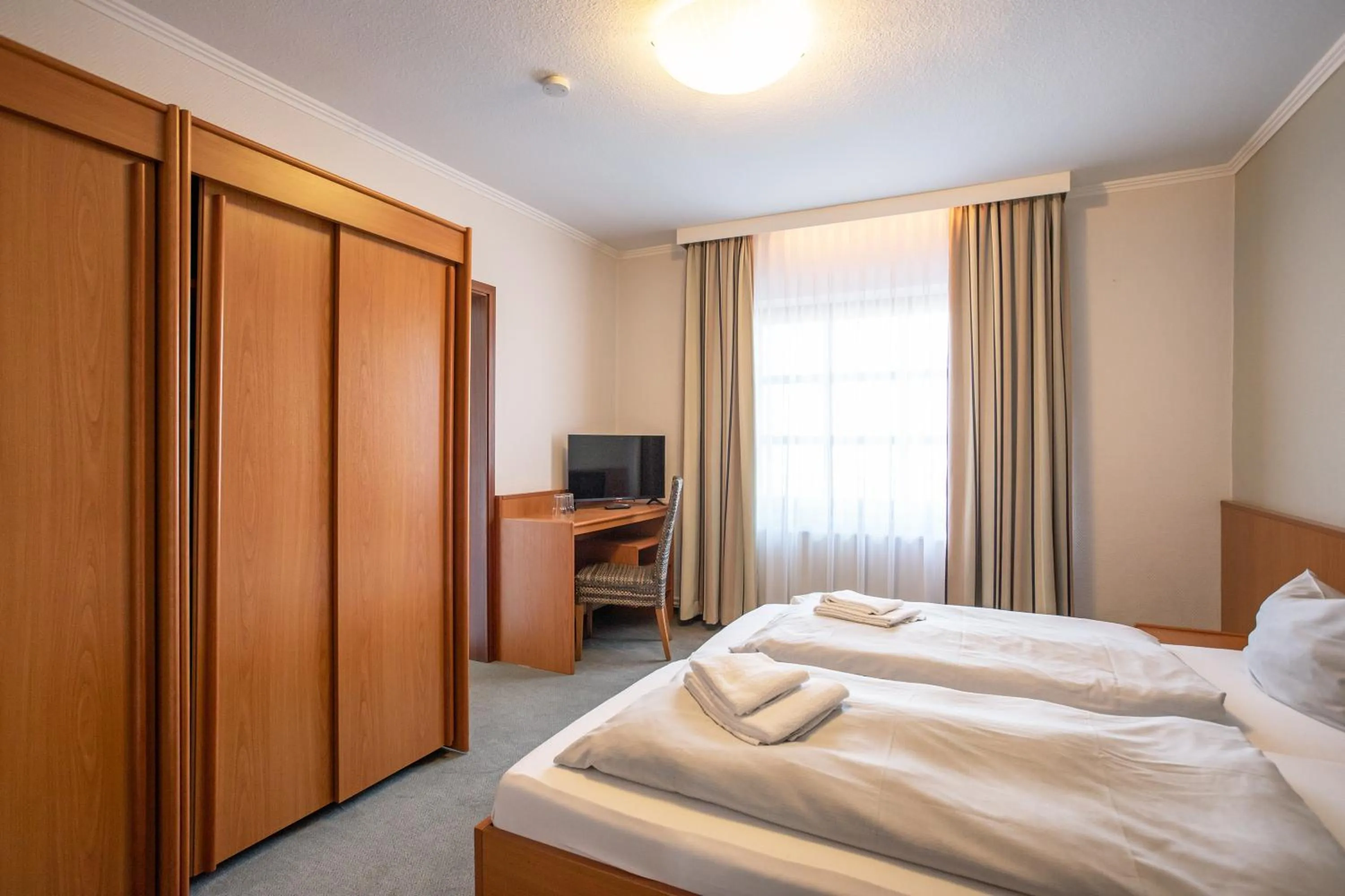 Bedroom, Bed in Lieblingsplatz Hotel Seedeich