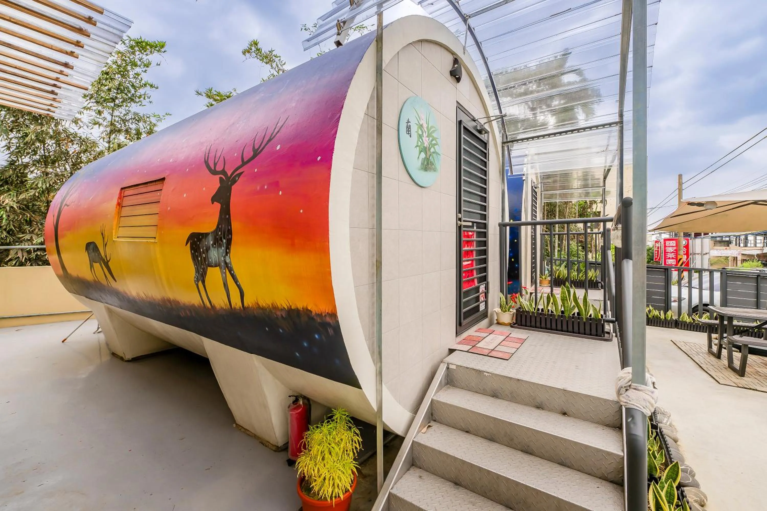 Property building in Shen-Lu-Ju B&B